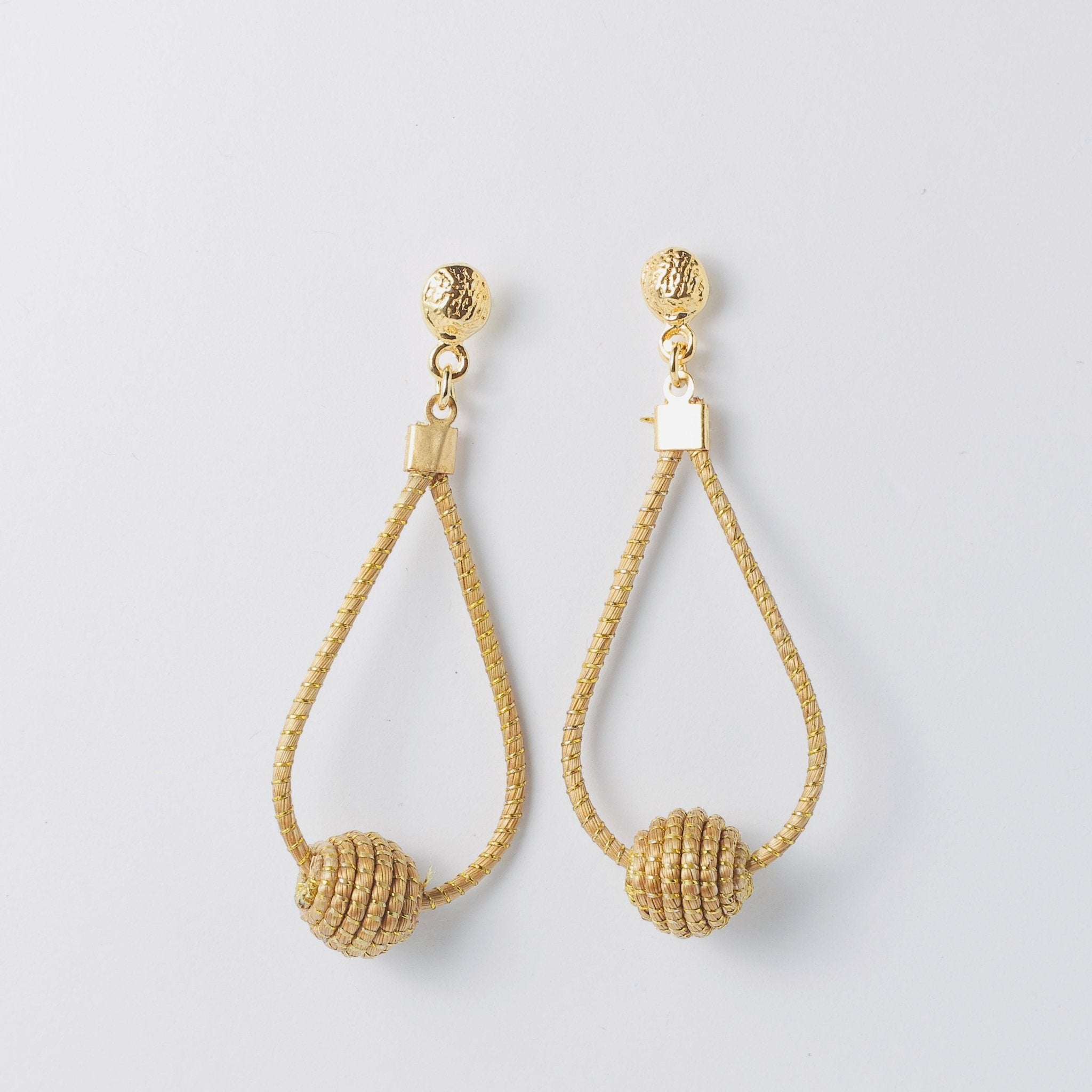 Ohrringe Jaci – Handgemachtes Unikat aus Capim Dourado | Online kaufen bei Capido Shop