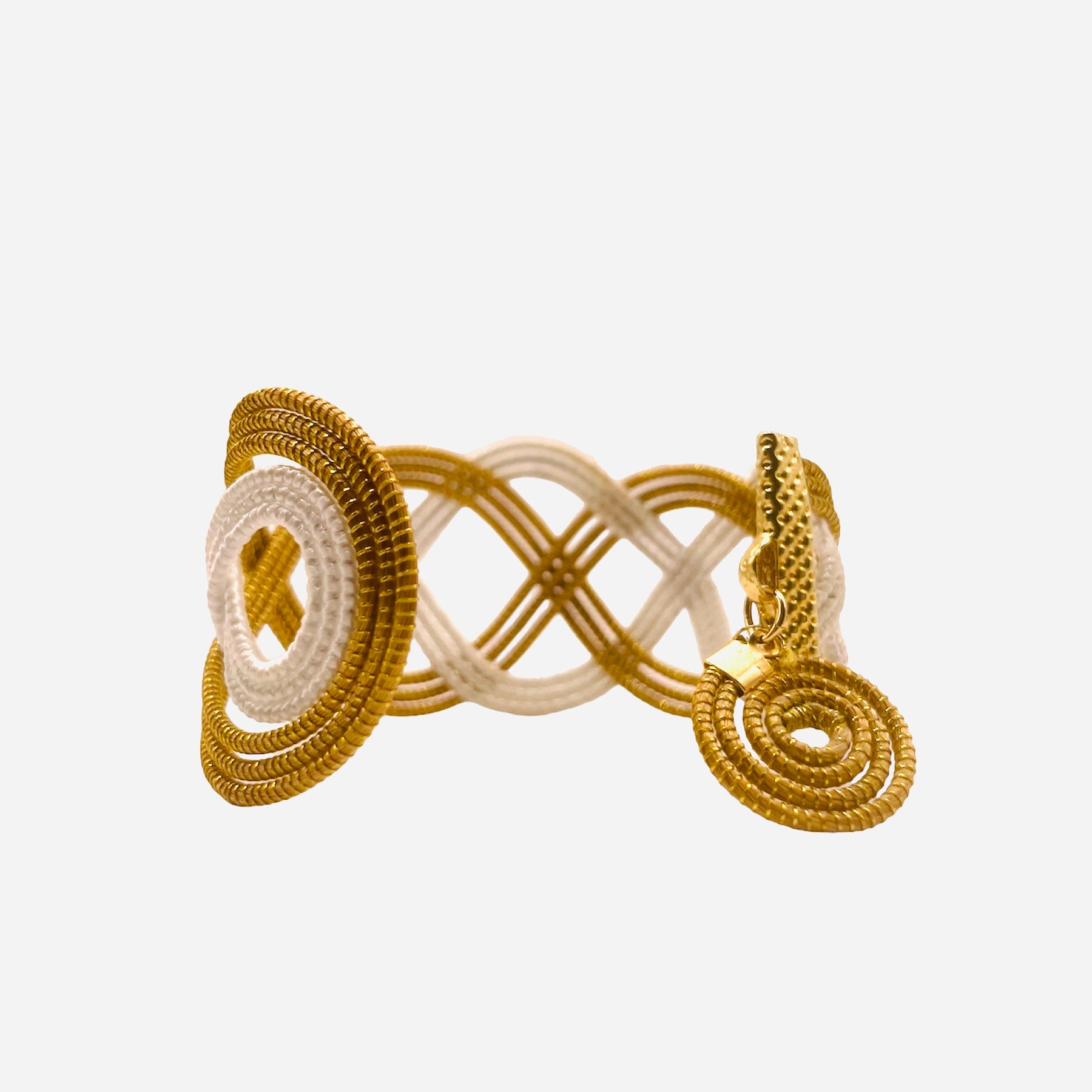 Armreif Assis – Handgemachtes Unikat aus Capim Dourado | Online kaufen bei Capido Shop