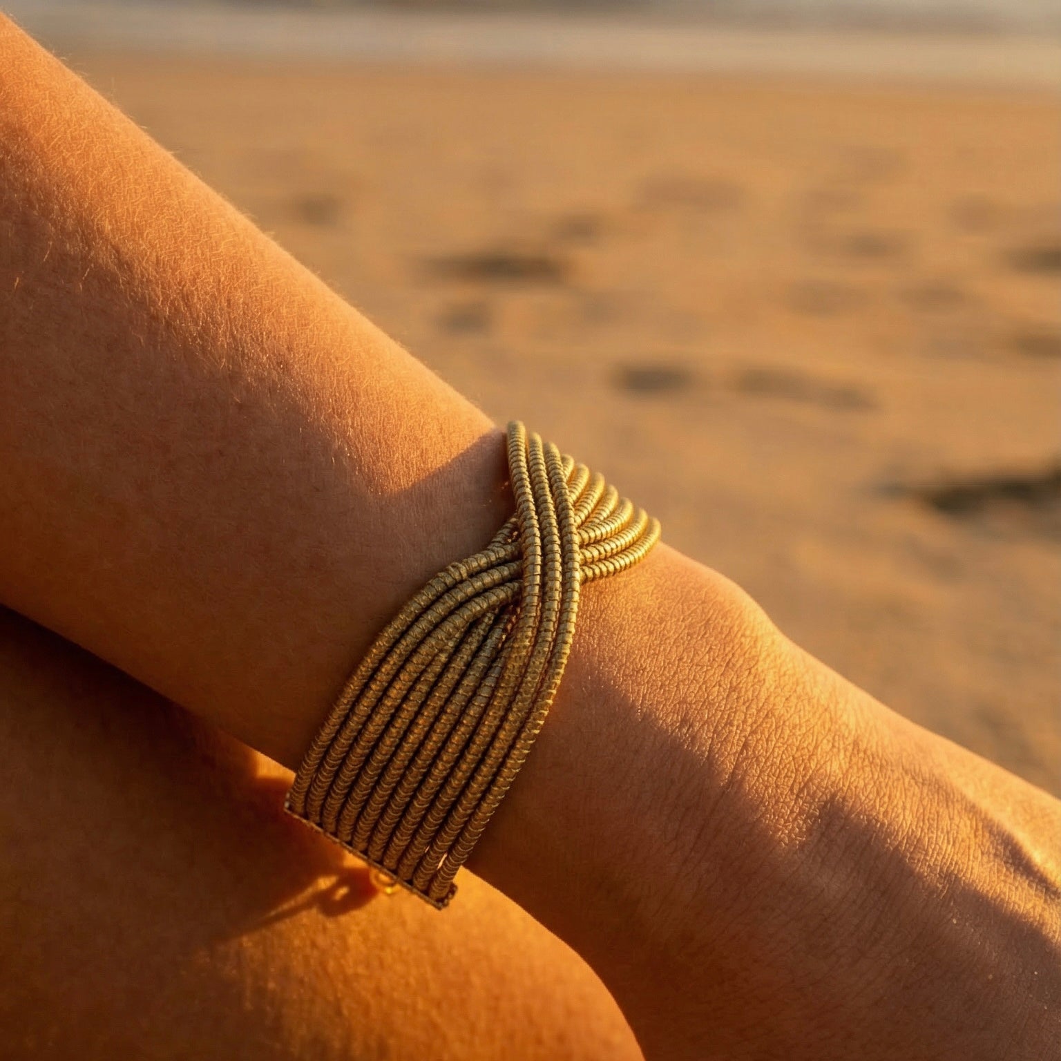 Armreif Jade – Handgemachtes Unikat aus Capim Dourado | Online kaufen bei Capido Shop