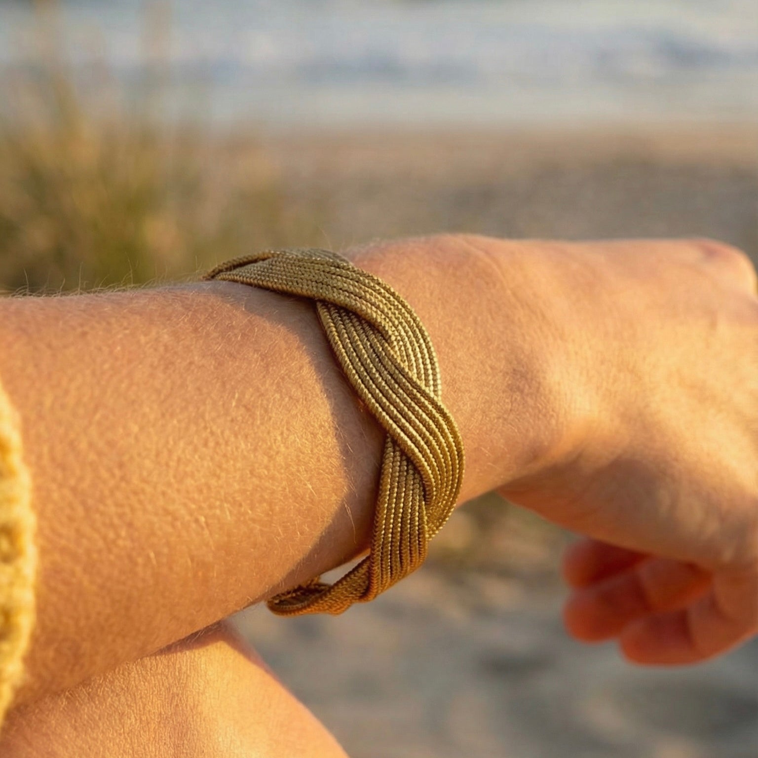 Armreif Capim – Handgemachtes Unikat aus Capim Dourado | Online kaufen bei Capido Shop