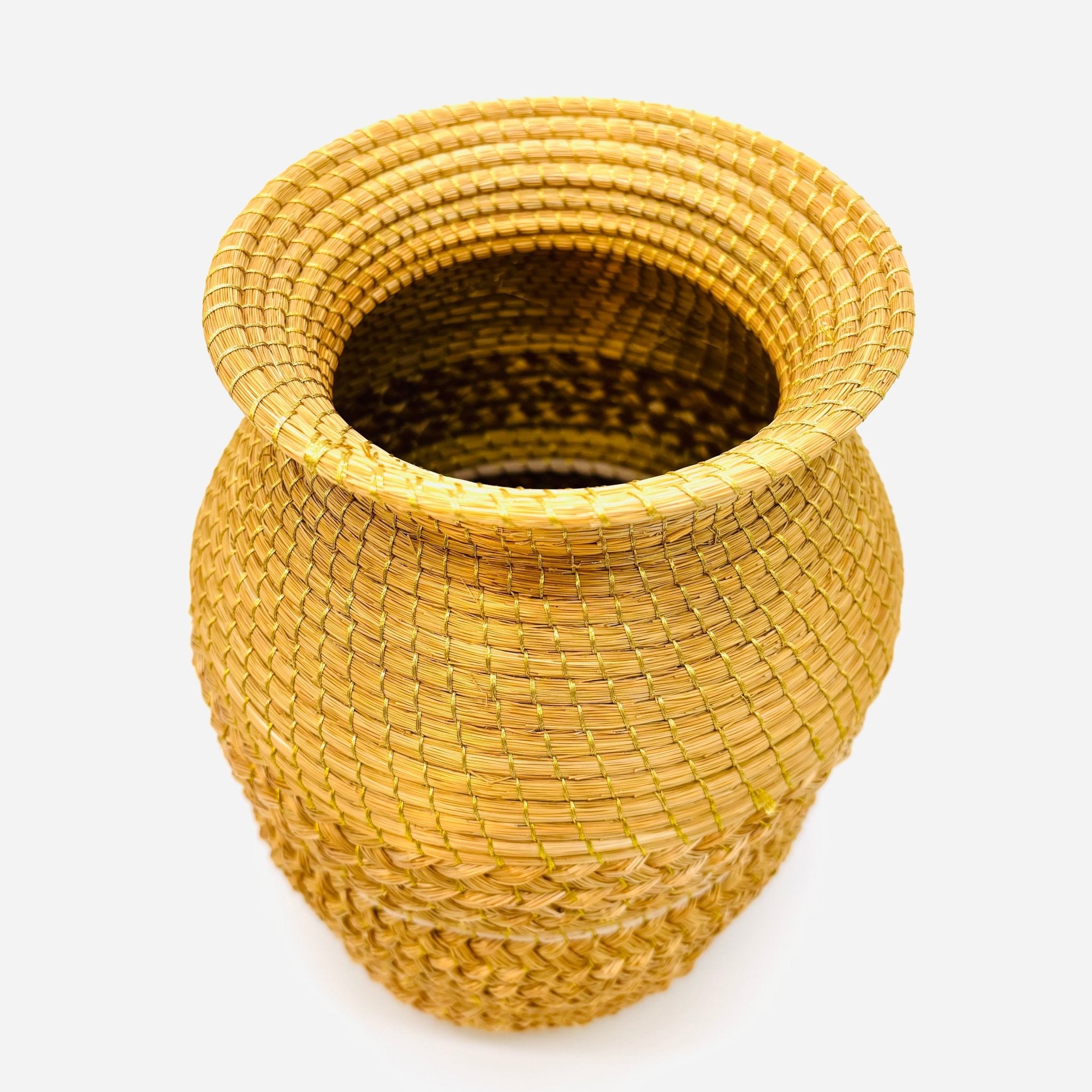 Vase Caranguá – Handgemachtes Unikat aus Capim Dourado | Online kaufen bei Capido Shop