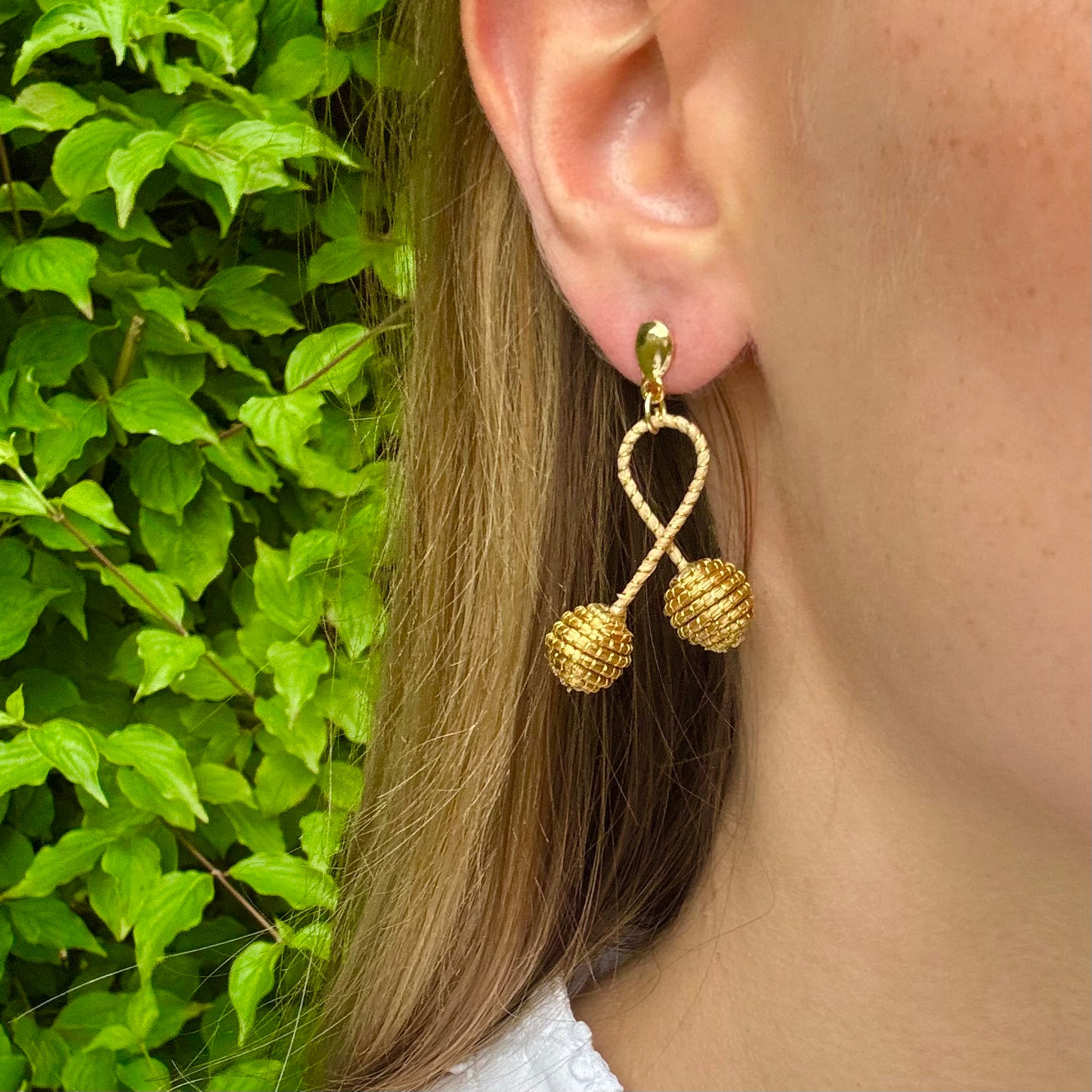 Ohrringe Cereja – Handgemachtes Unikat aus Capim Dourado | Online kaufen bei Capido Shop