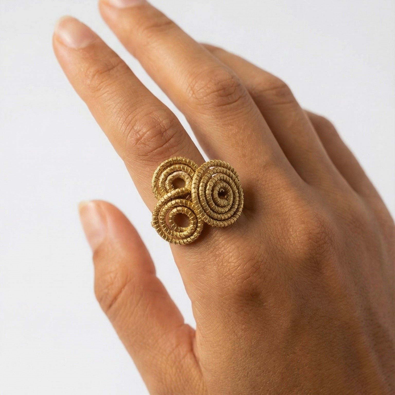 Ring Raizes – Handgemachtes Unikat aus Capim Dourado | Online kaufen bei Capido Shop