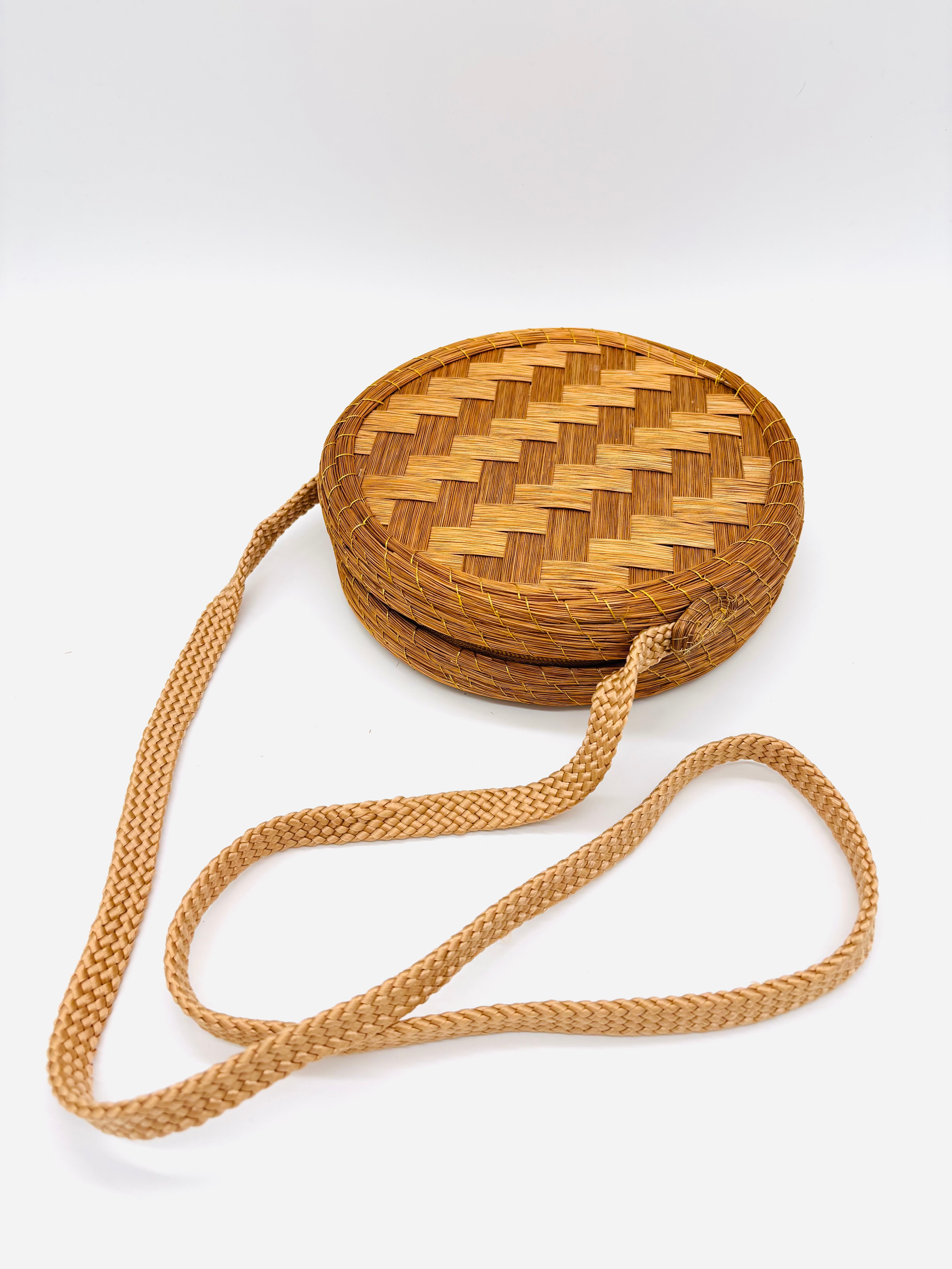 Tasche Iperoba – Handgemachtes Unikat aus Capim Dourado | Online kaufen bei Capido Shop