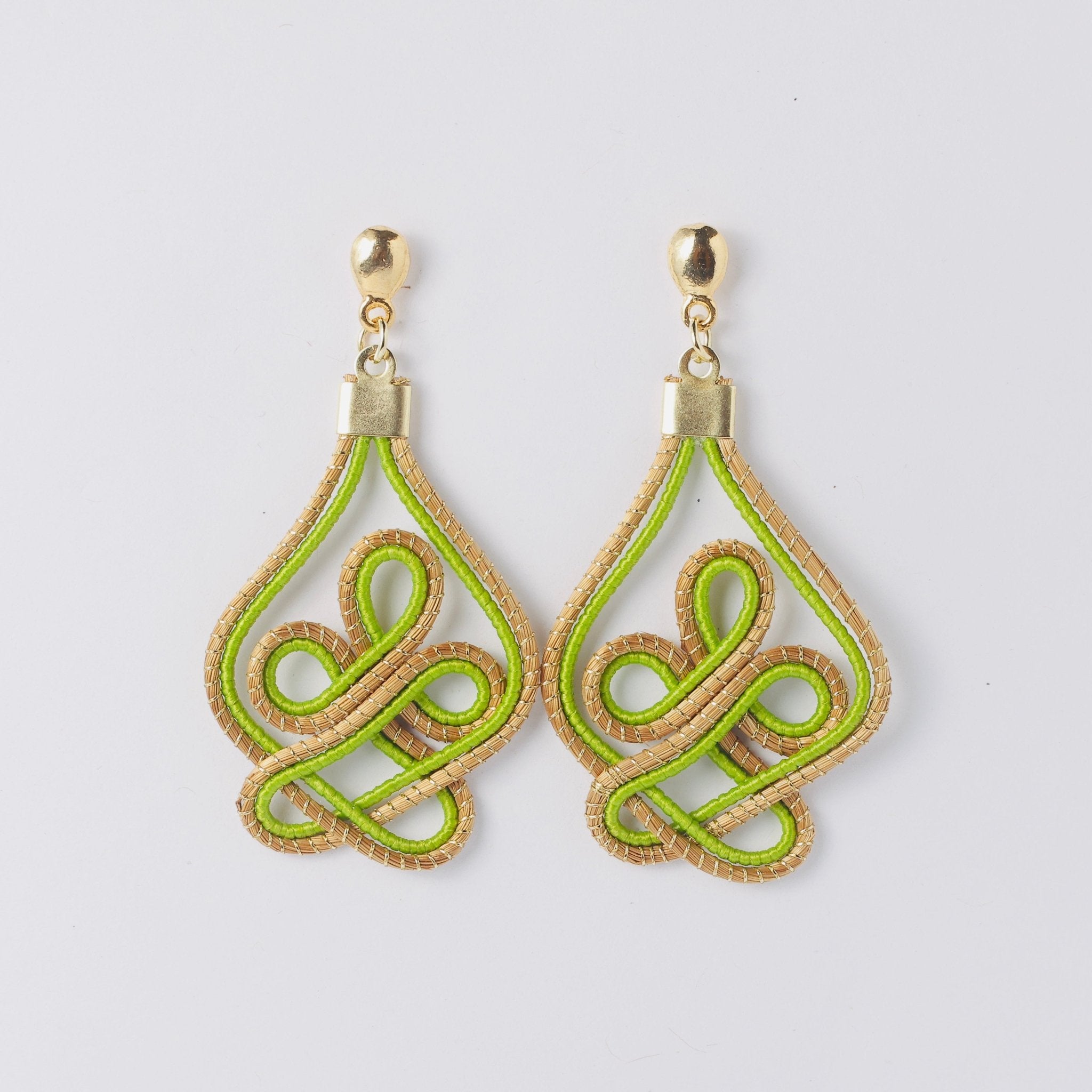 Ohrringe Beija Flor – Handgemachtes Unikat aus Capim Dourado | Online kaufen bei Capido Shop