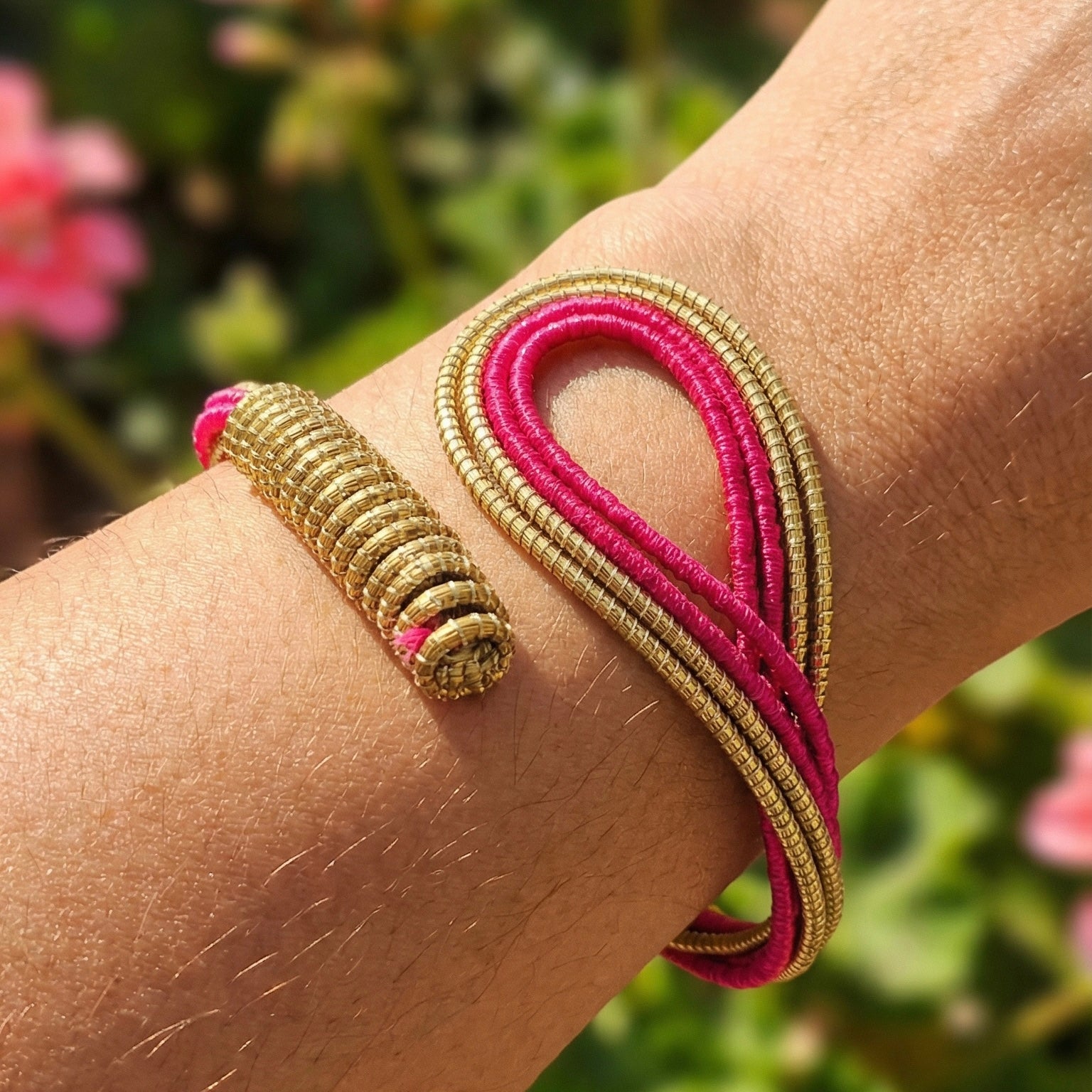 Armreif Sucuri – Handgemachtes Unikat aus Capim Dourado | Online kaufen bei Capido Shop