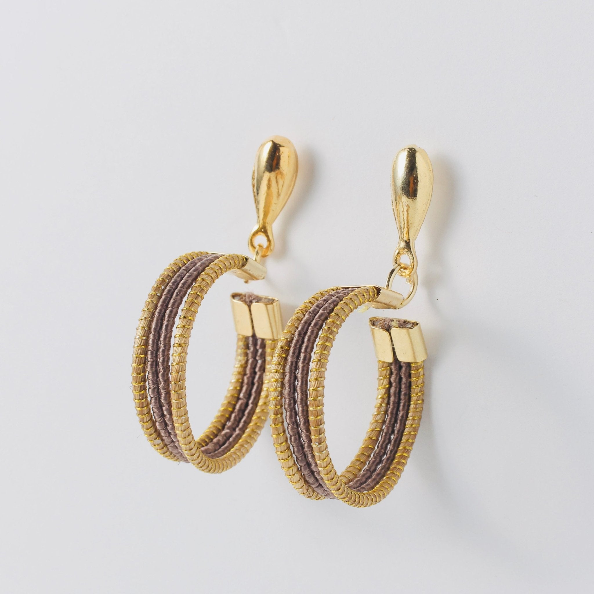 Ohrringe Tucupi – Handgemachtes Unikat aus Capim Dourado | Online kaufen bei Capido Shop