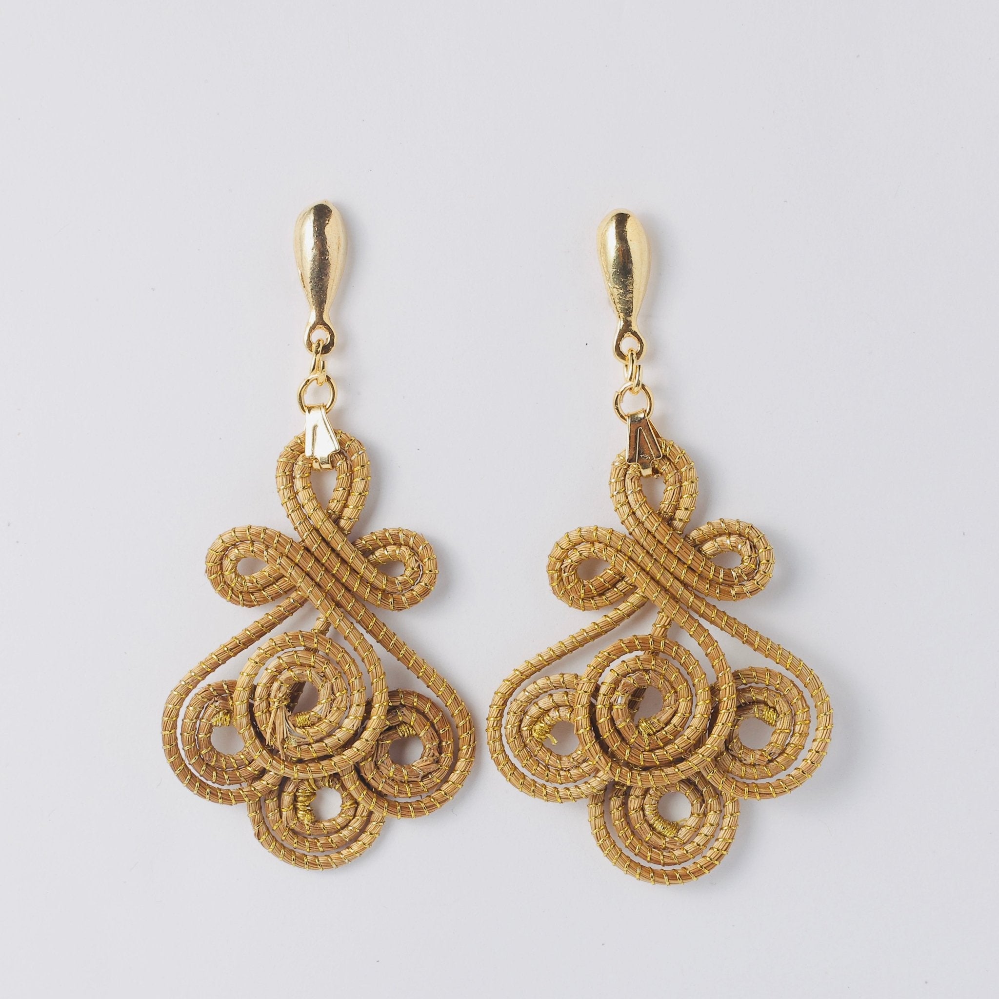 Ohrringe Andorinho – Handgemachtes Unikat aus Capim Dourado | Online kaufen bei Capido Shop