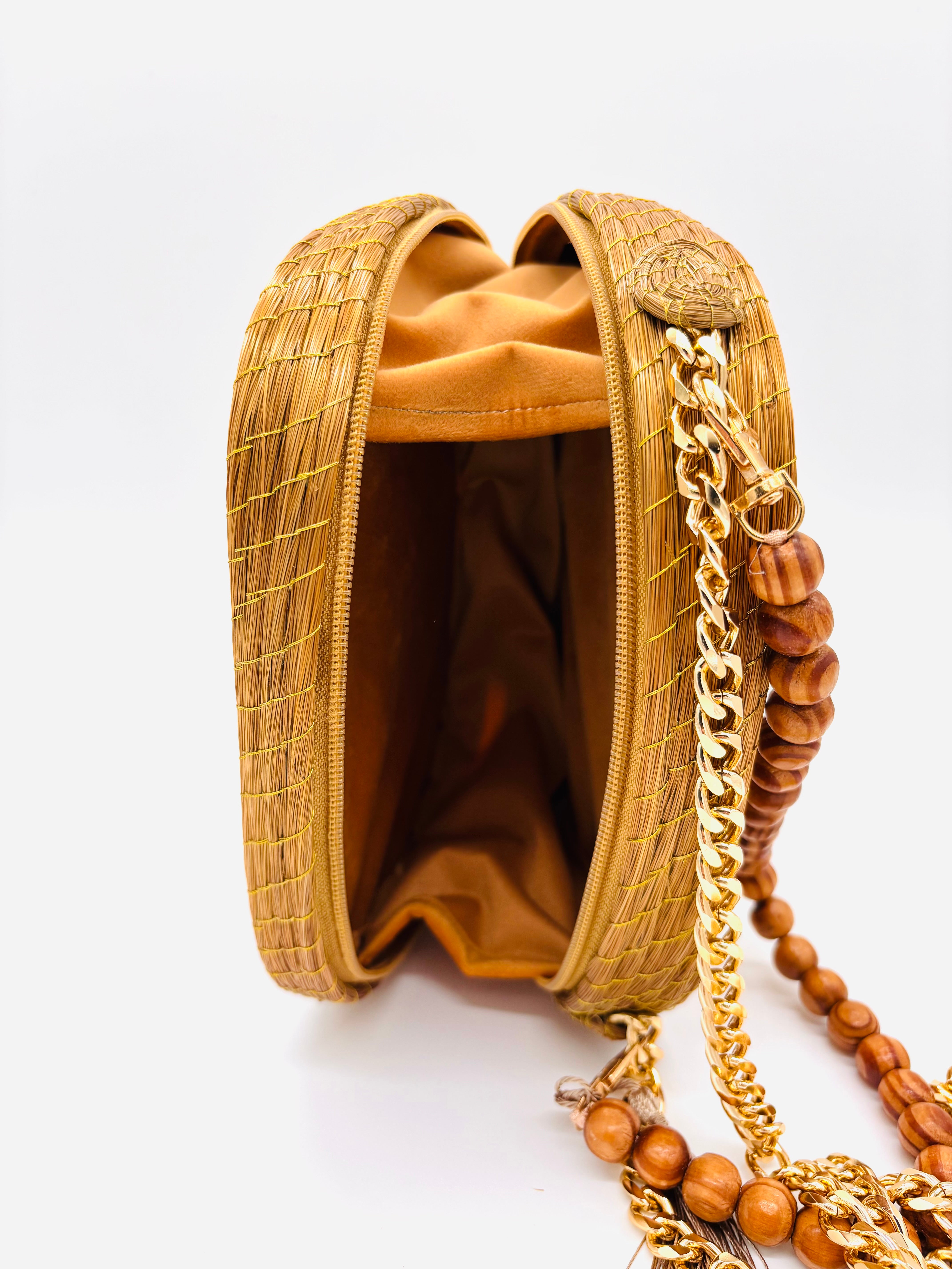 Tasche Sambaqui – Handgemachtes Unikat aus Capim Dourado | Online kaufen bei Capido Shop