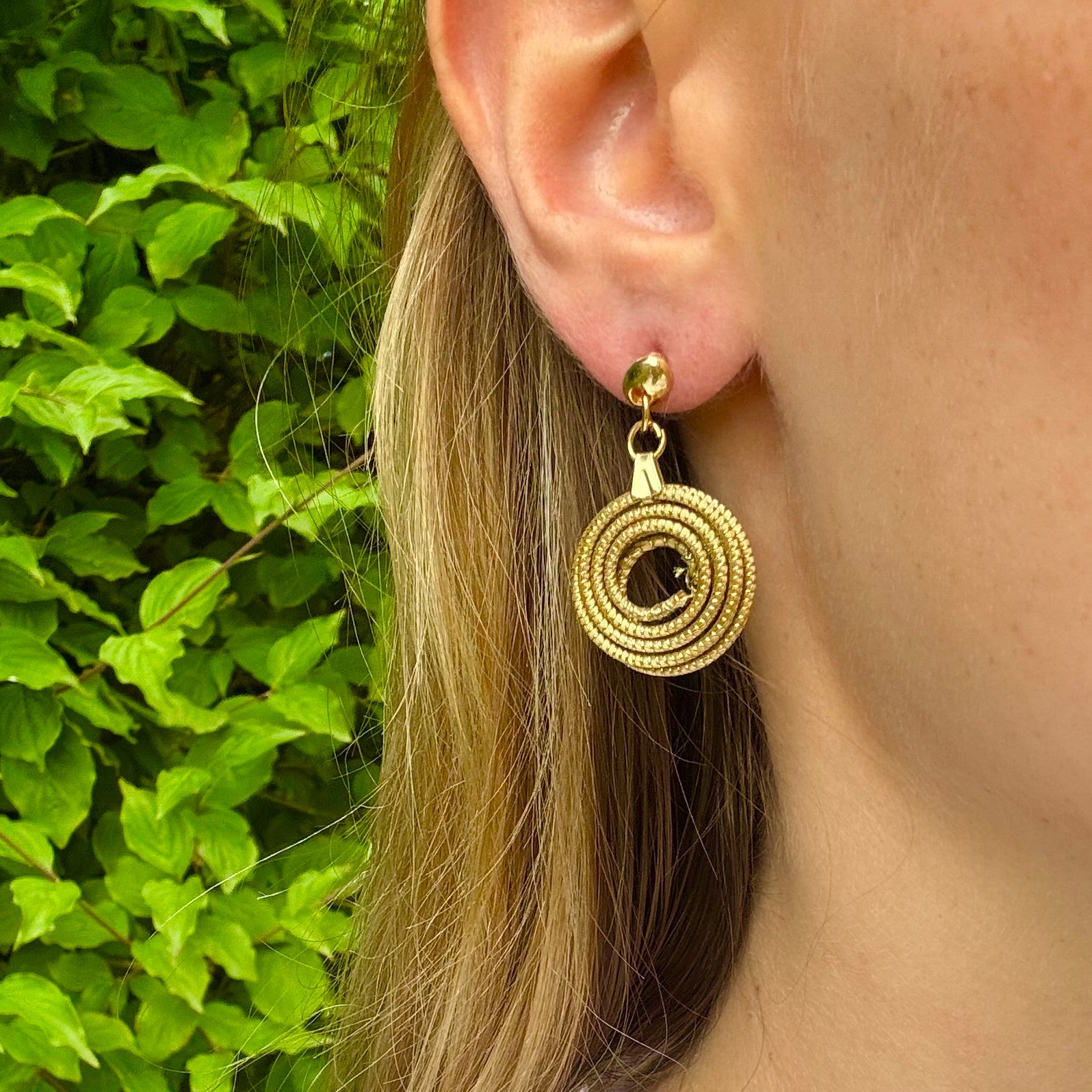 Ohrringe Margarida – Handgemachtes Unikat aus Capim Dourado | Online kaufen bei Capido Shop