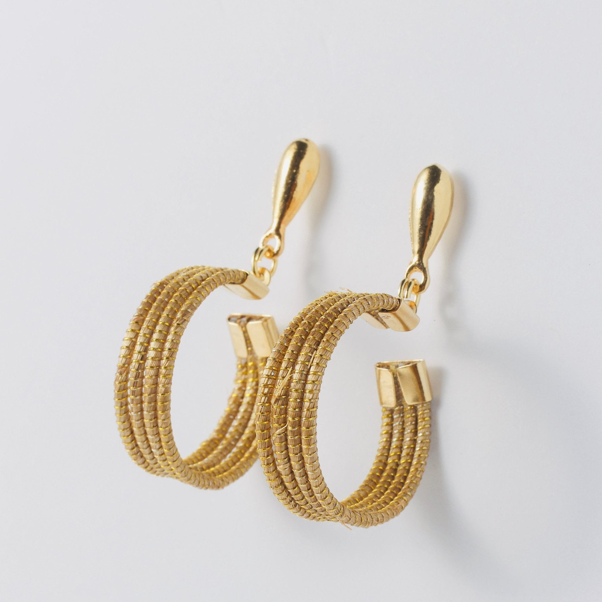 Ohrringe Taba – Handgemachtes Unikat aus Capim Dourado | Online kaufen bei Capido Shop