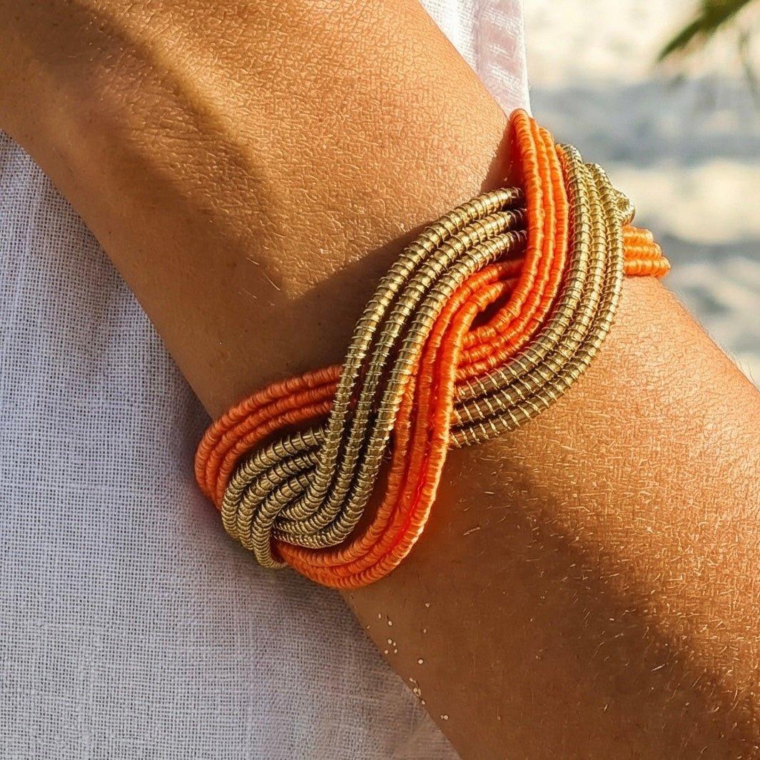 Armreif Balneário – Handgemachtes Unikat aus Capim Dourado | Online kaufen bei Capido Shop