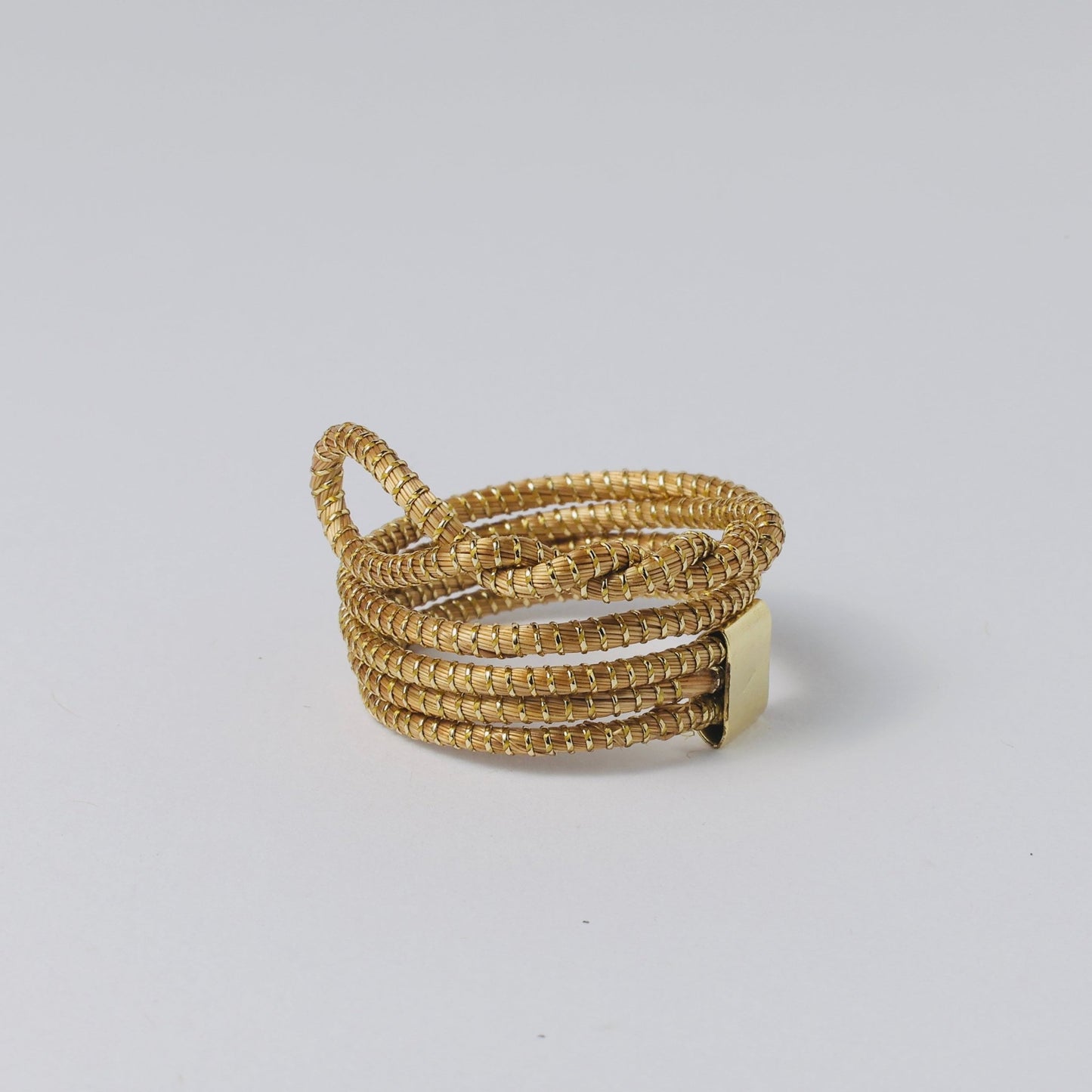 Ring Encanto – Handgemachtes Unikat aus Capim Dourado | Online kaufen bei Capido Shop