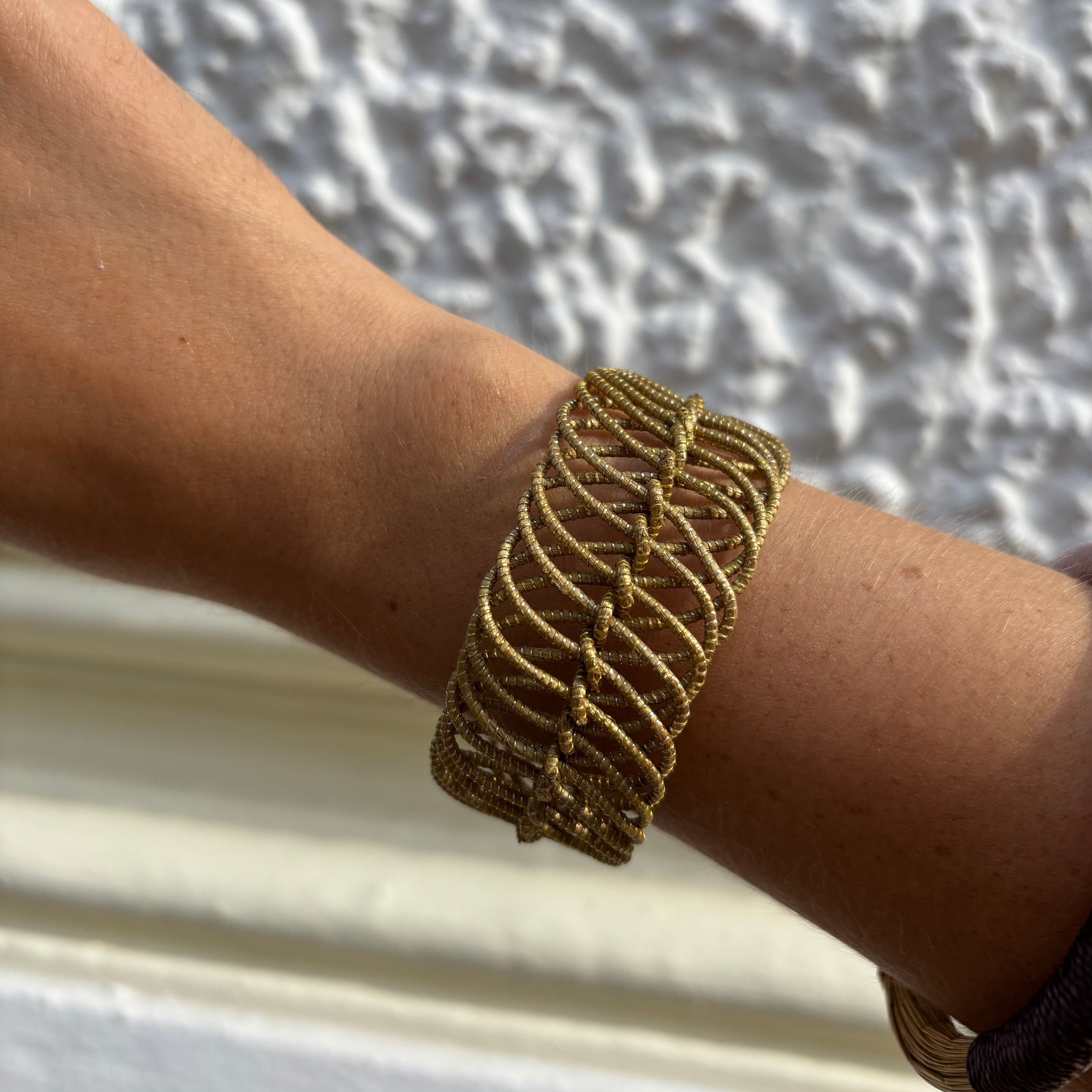 Armreif Festa – Handgemachtes Unikat aus Capim Dourado | Online kaufen bei Capido Shop