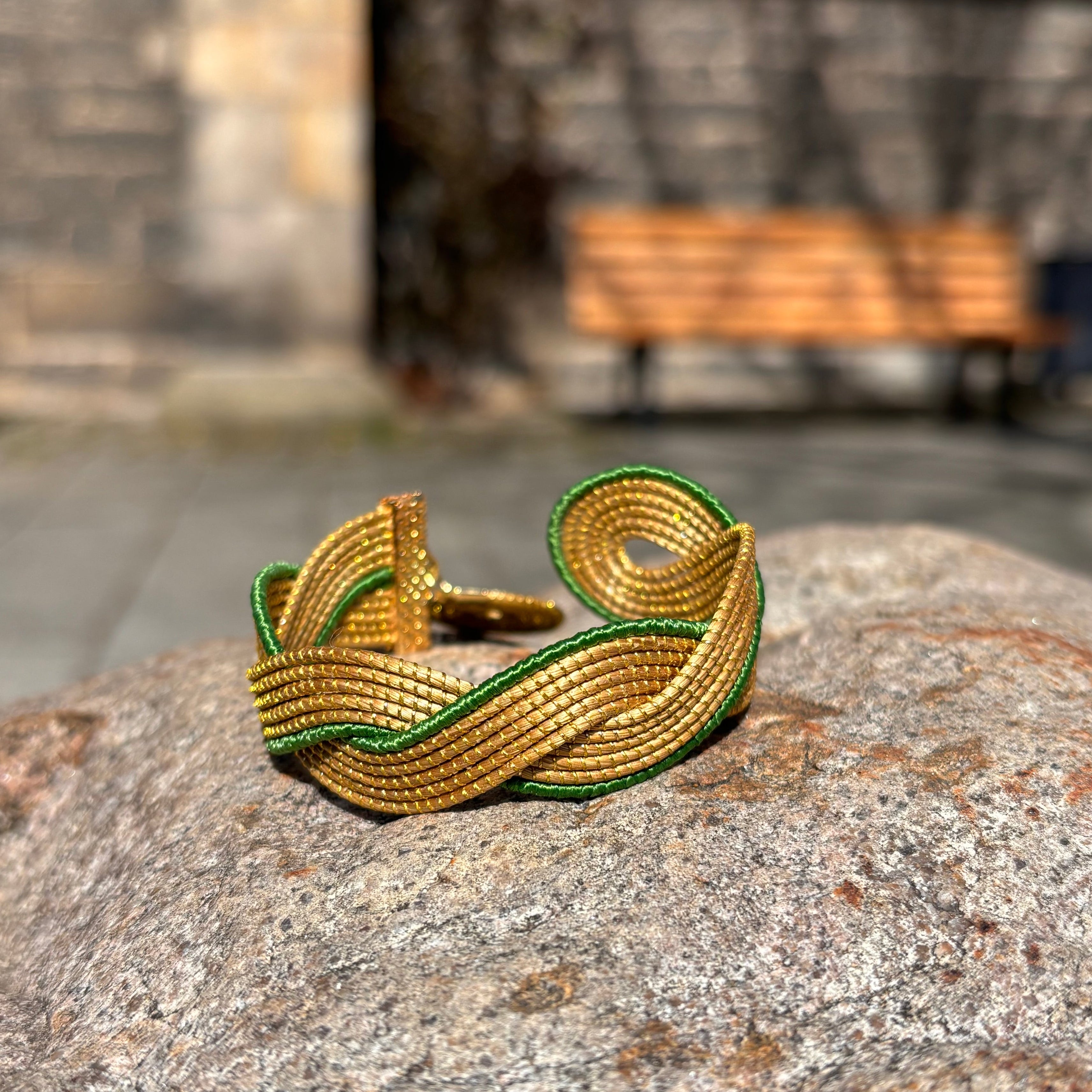 Armreif Selma – Handgemachtes Unikat aus Capim Dourado | Online kaufen bei Capido Shop