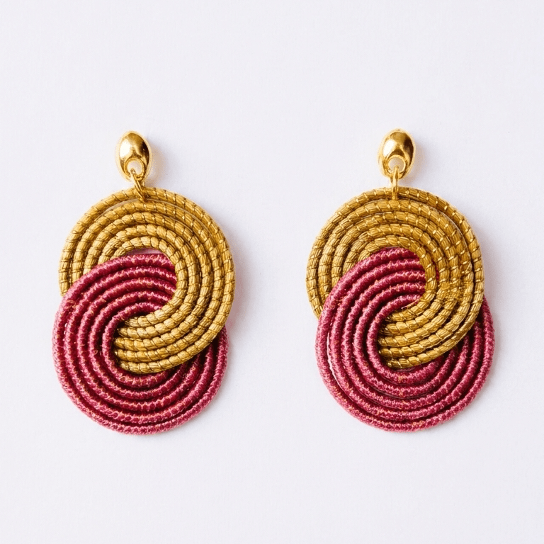 Ohrringe Tainha – Handgemachtes Unikat aus Capim Dourado | Online kaufen bei Capido Shop