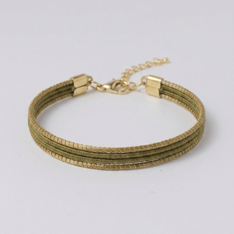 Armreif Oliva – Handgemachtes Unikat aus Capim Dourado | Online kaufen bei Capido Shop