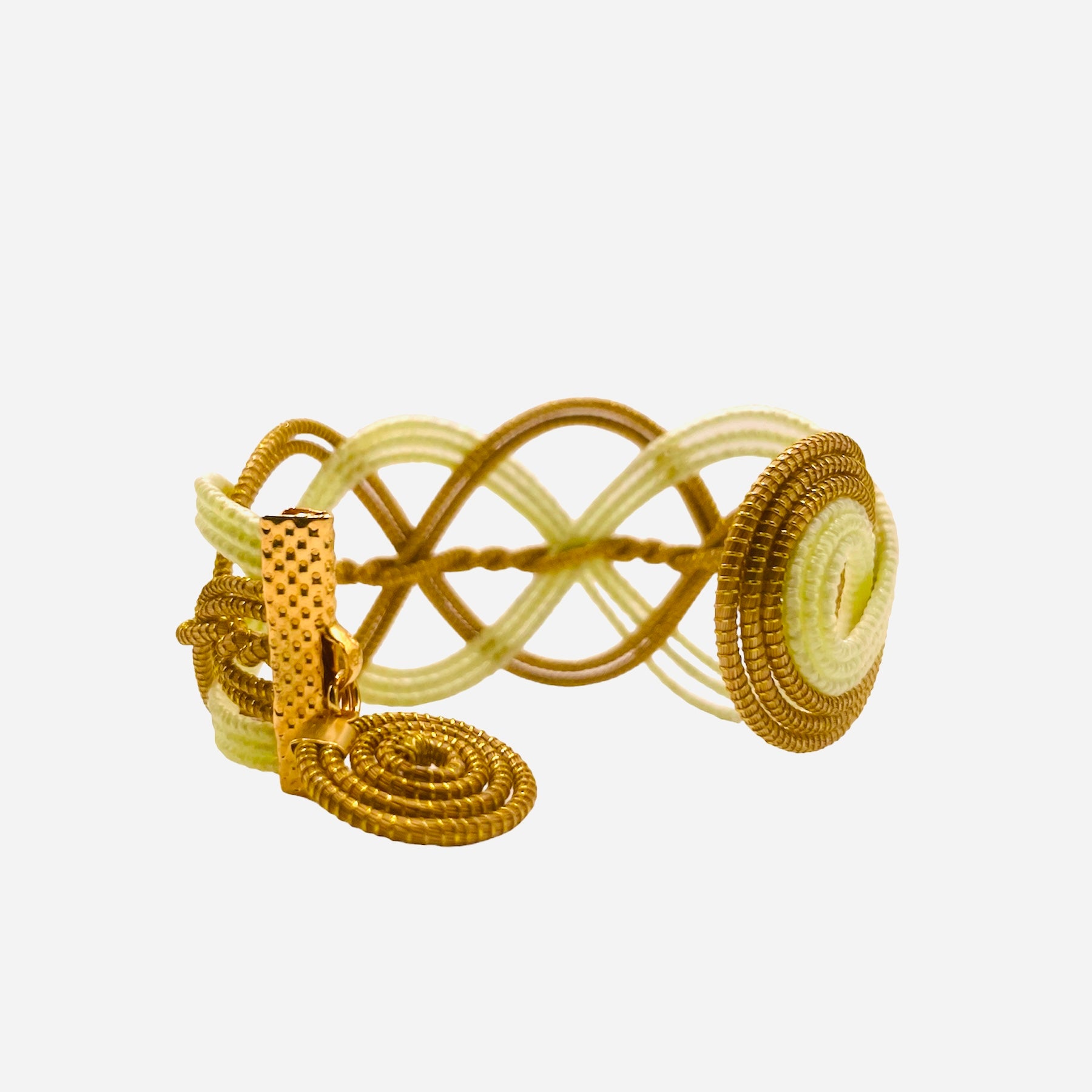 Armreif Limão – Handgemachtes Unikat aus Capim Dourado | Online kaufen bei Capido Shop