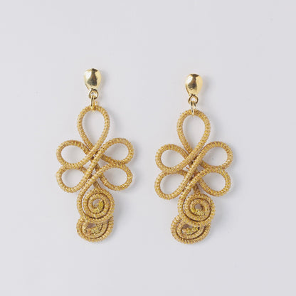 Ohrringe Camélia – Handgemachtes Unikat aus Capim Dourado | Online kaufen bei Capido Shop