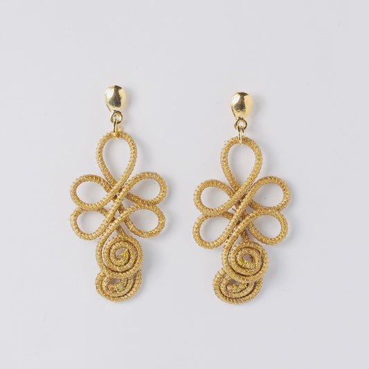 Ohrringe Camélia – Handgemachtes Unikat aus Capim Dourado | Online kaufen bei Capido Shop