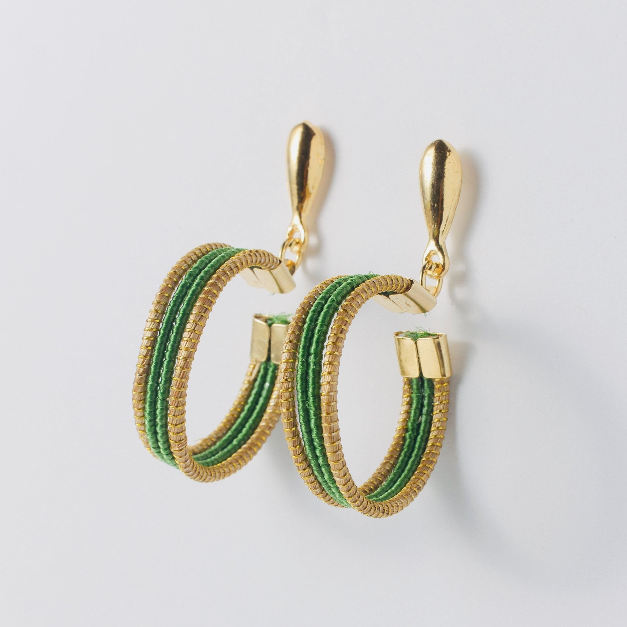 Ohrringe Jambu – Handgemachtes Unikat aus Capim Dourado | Online kaufen bei Capido Shop