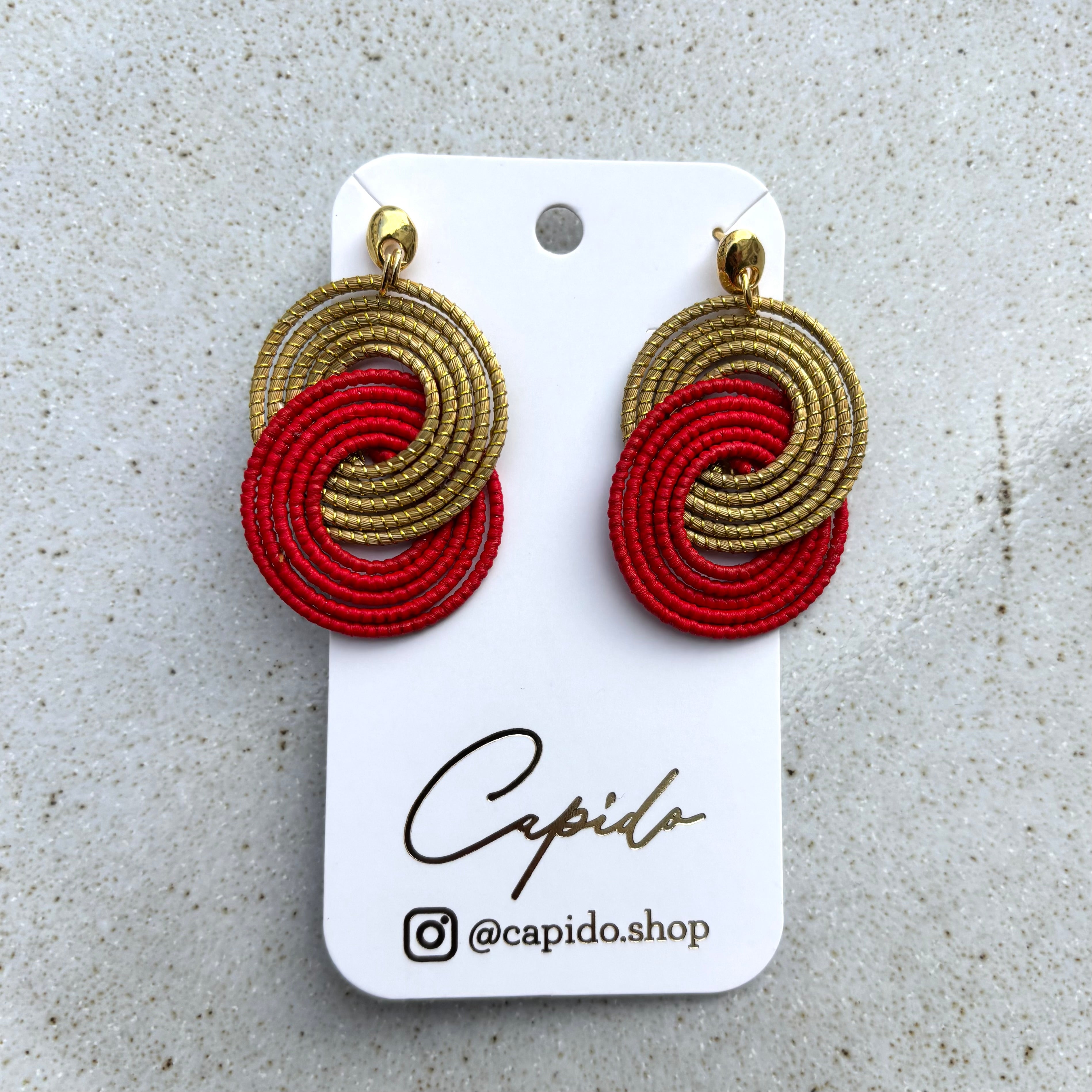 Ohrringe Tainha – Handgemachtes Unikat aus Capim Dourado | Online kaufen bei Capido Shop