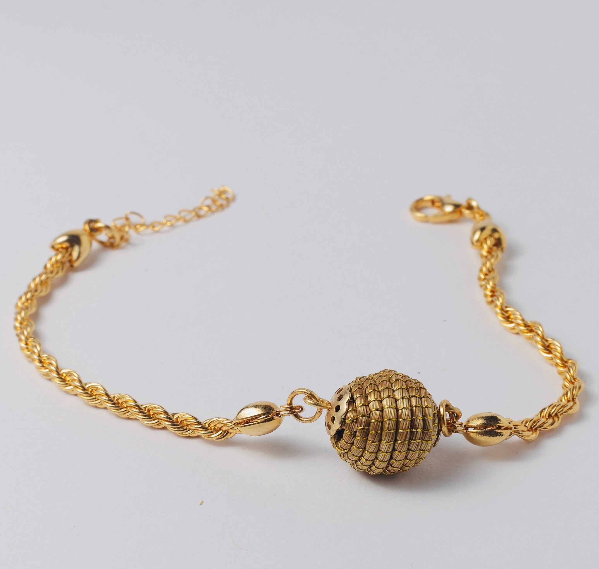 Armband Jacque – Handgemachtes Unikat aus Capim Dourado | Online kaufen bei Capido Shop