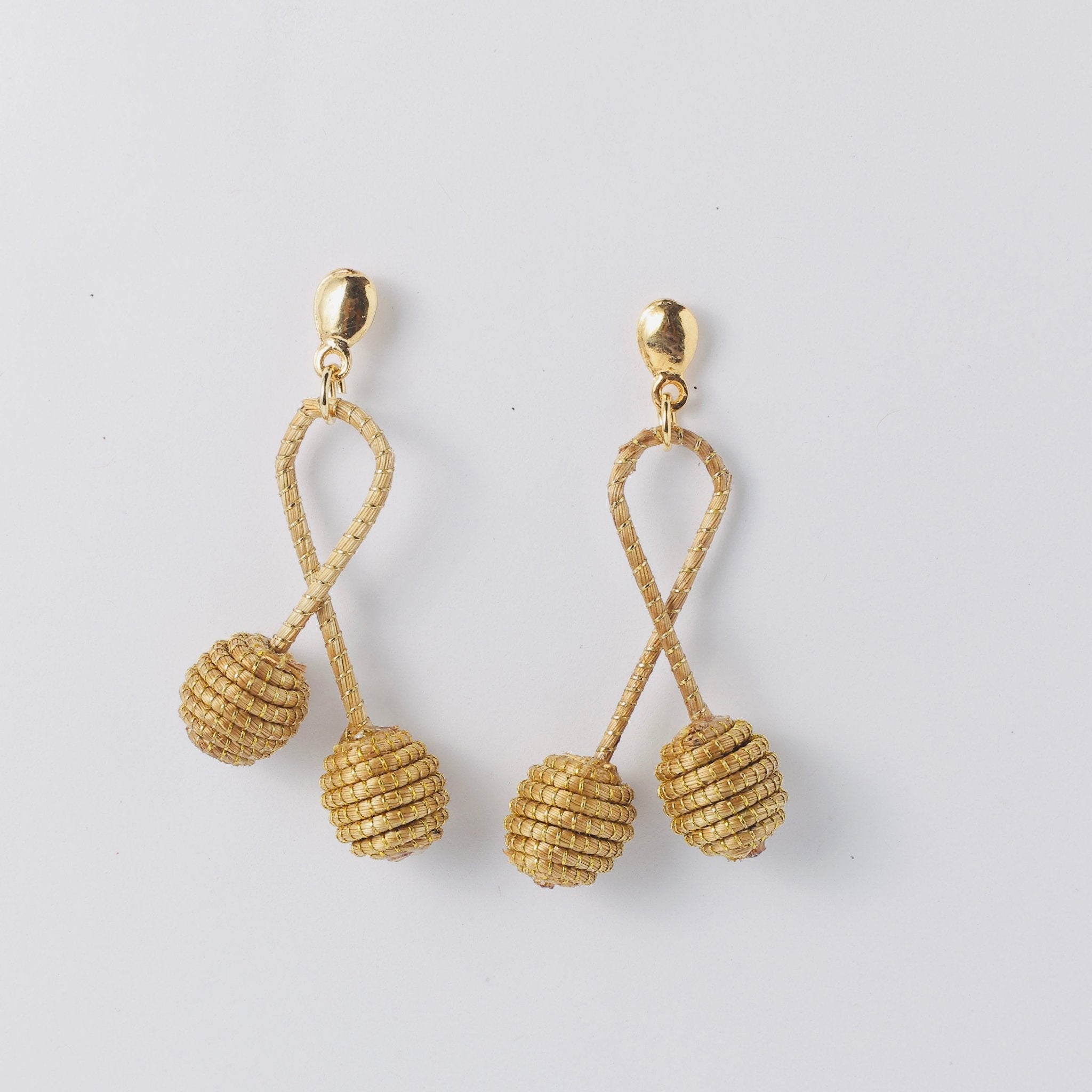 Ohrringe Cereja – Handgemachtes Unikat aus Capim Dourado | Online kaufen bei Capido Shop