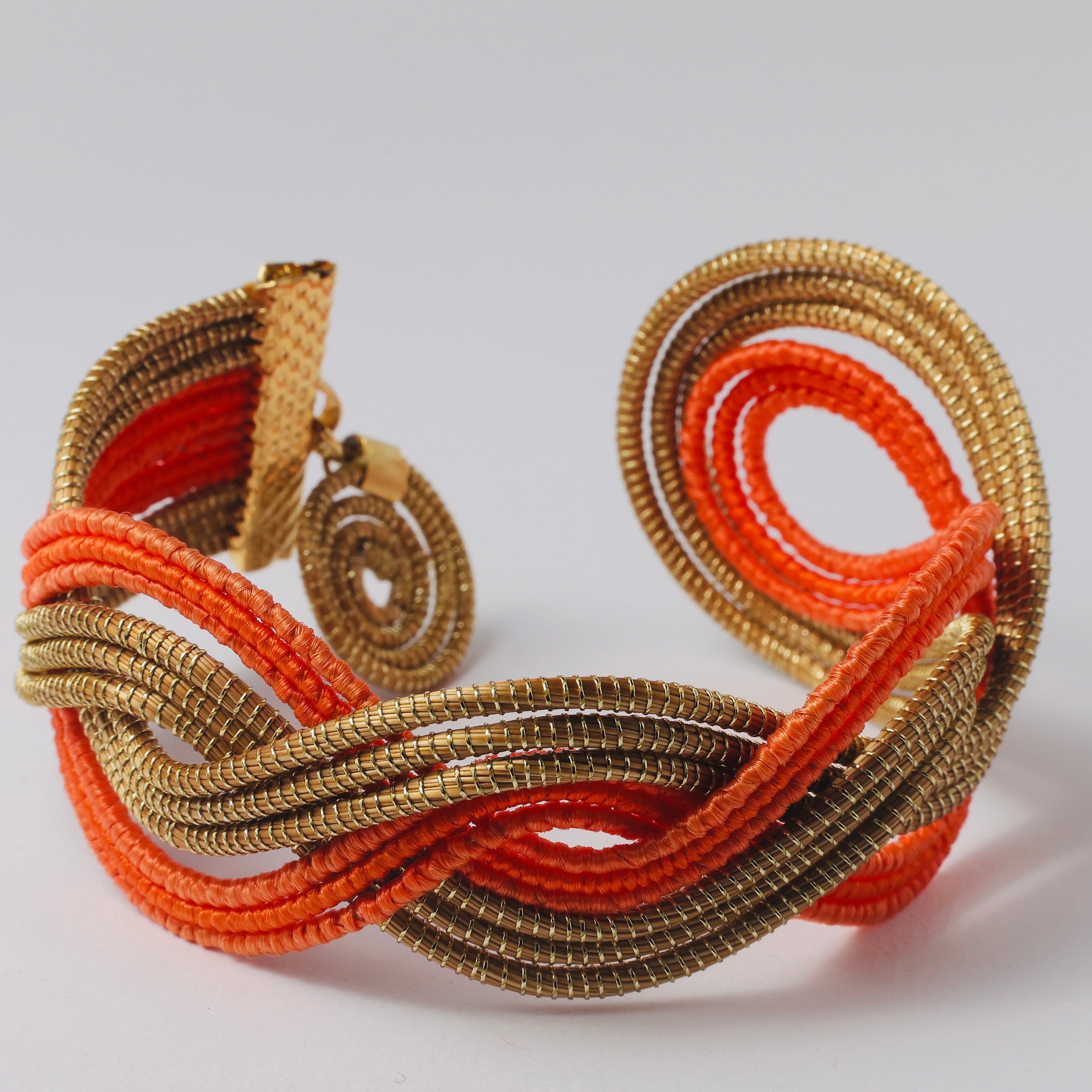 Armreif Balneário – Handgemachtes Unikat aus Capim Dourado | Online kaufen bei Capido Shop