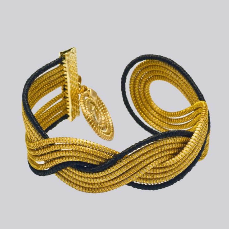 Armreif Trevas – Handgemachtes Unikat aus Capim Dourado | Online kaufen bei Capido Shop