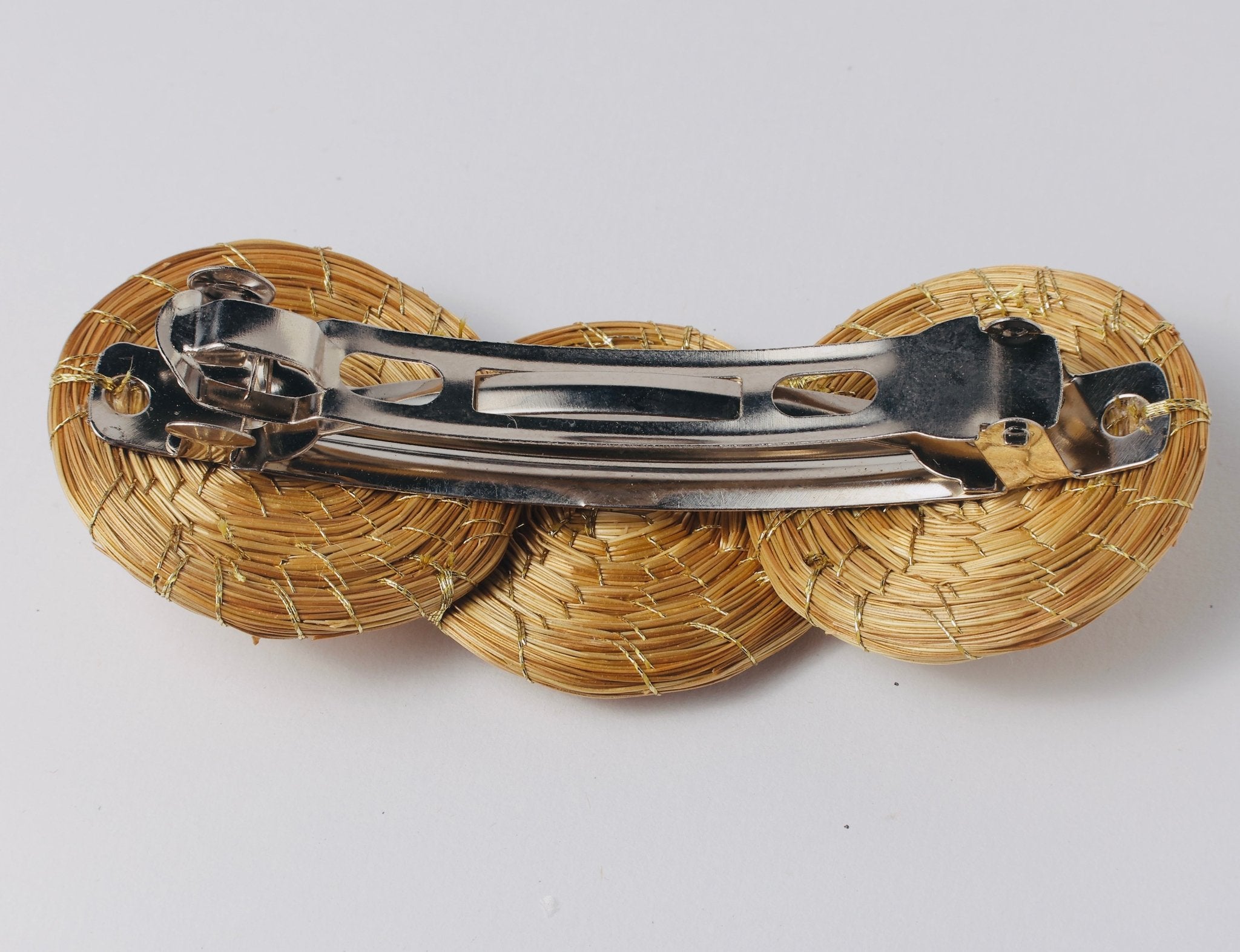 Haarspange Gardenia – Handgemachtes Unikat aus Capim Dourado | Online kaufen bei Capido Shop