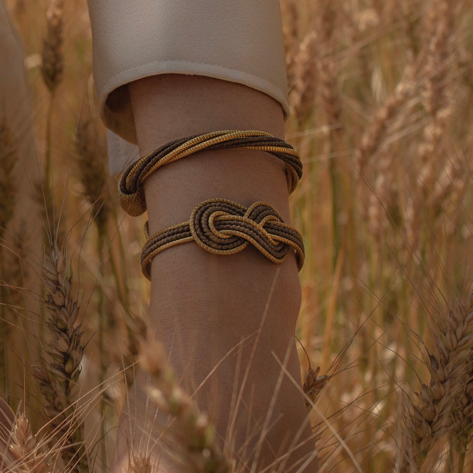 Armreif Semente – Handgemachtes Unikat aus Capim Dourado | Online kaufen bei Capido Shop