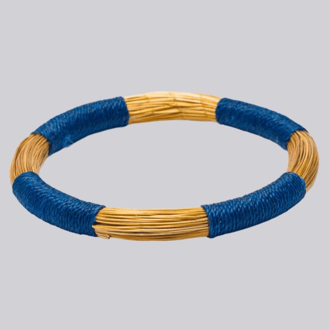 Armreif Lírio – Handgemachtes Unikat aus Capim Dourado | Online kaufen bei Capido Shop