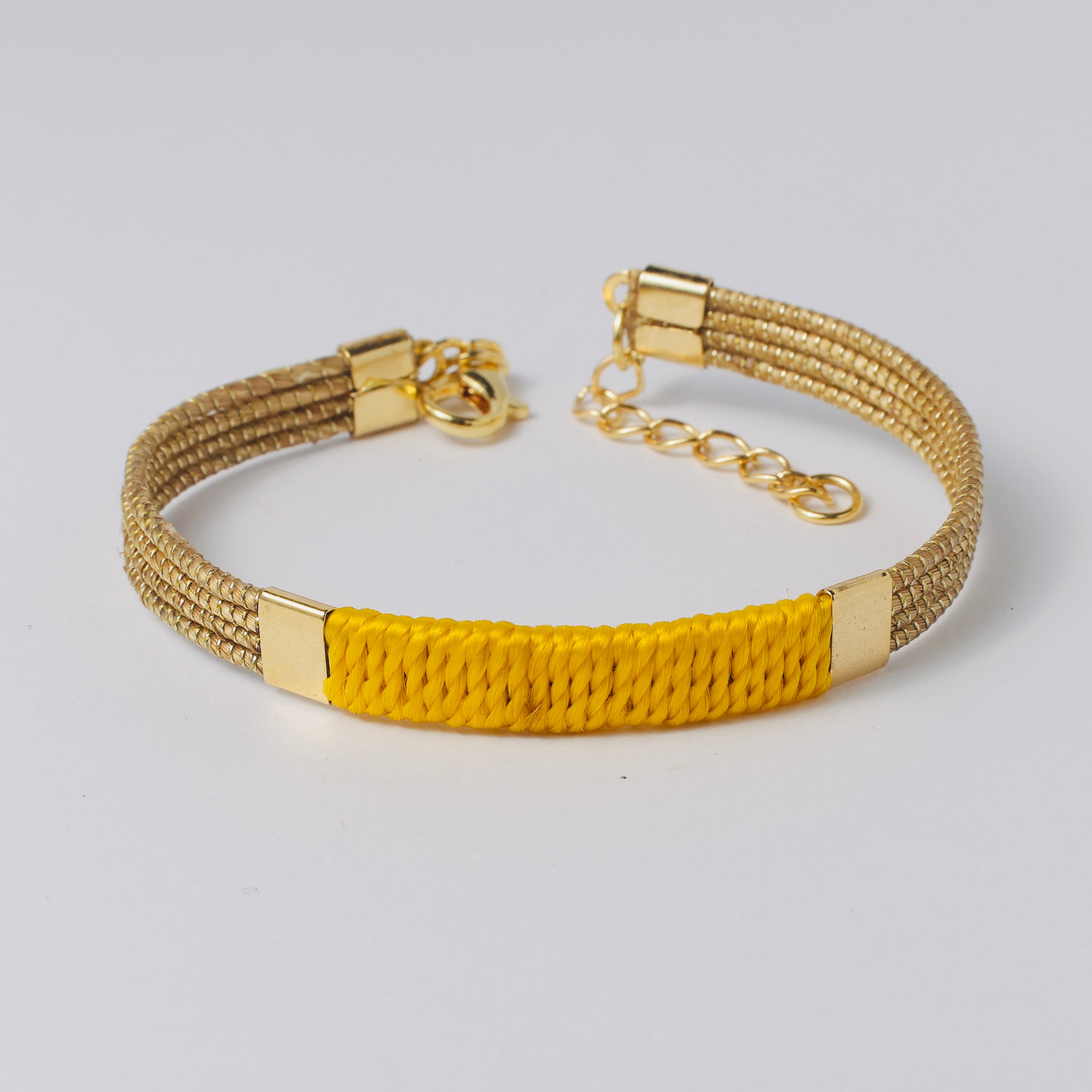 Armreif Grilo – Handgemachtes Unikat aus Capim Dourado | Online kaufen bei Capido Shop