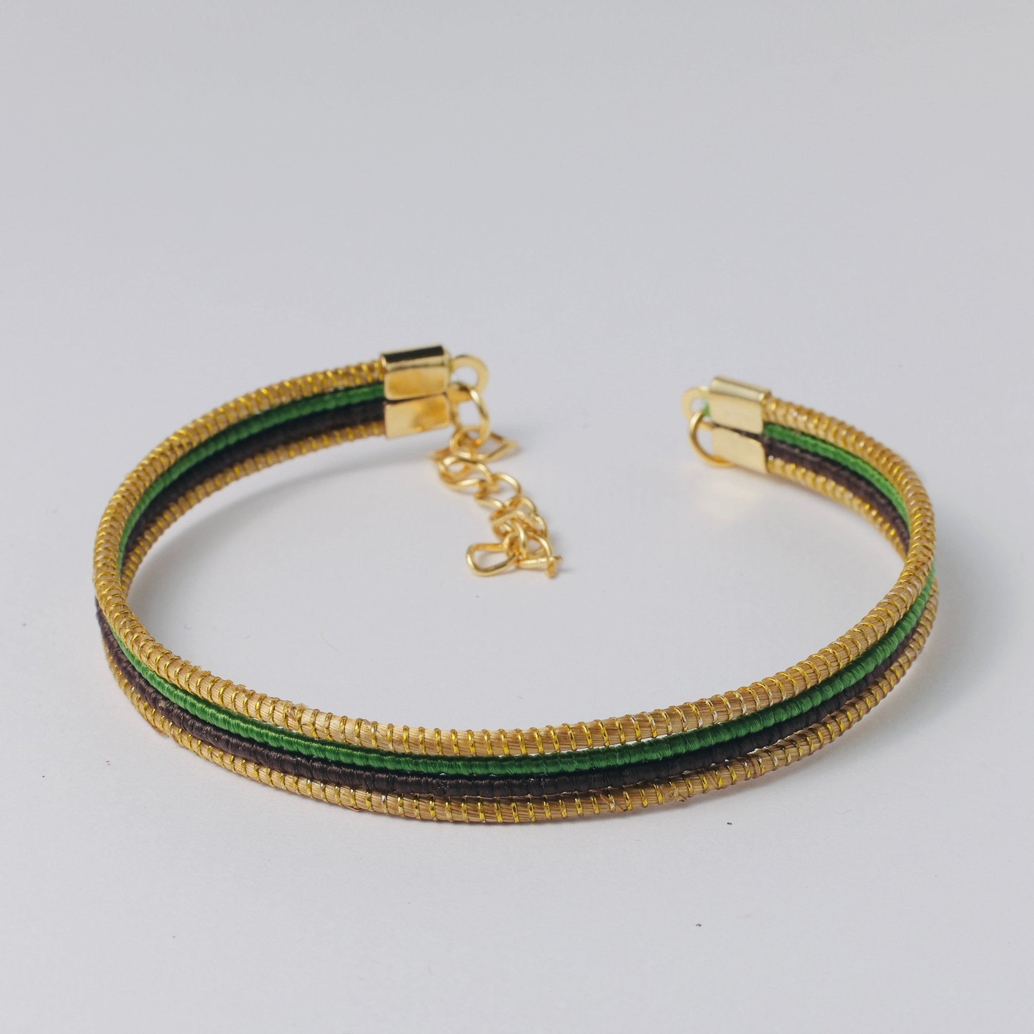 Armreif Tucano – Handgemachtes Unikat aus Capim Dourado | Online kaufen bei Capido Shop