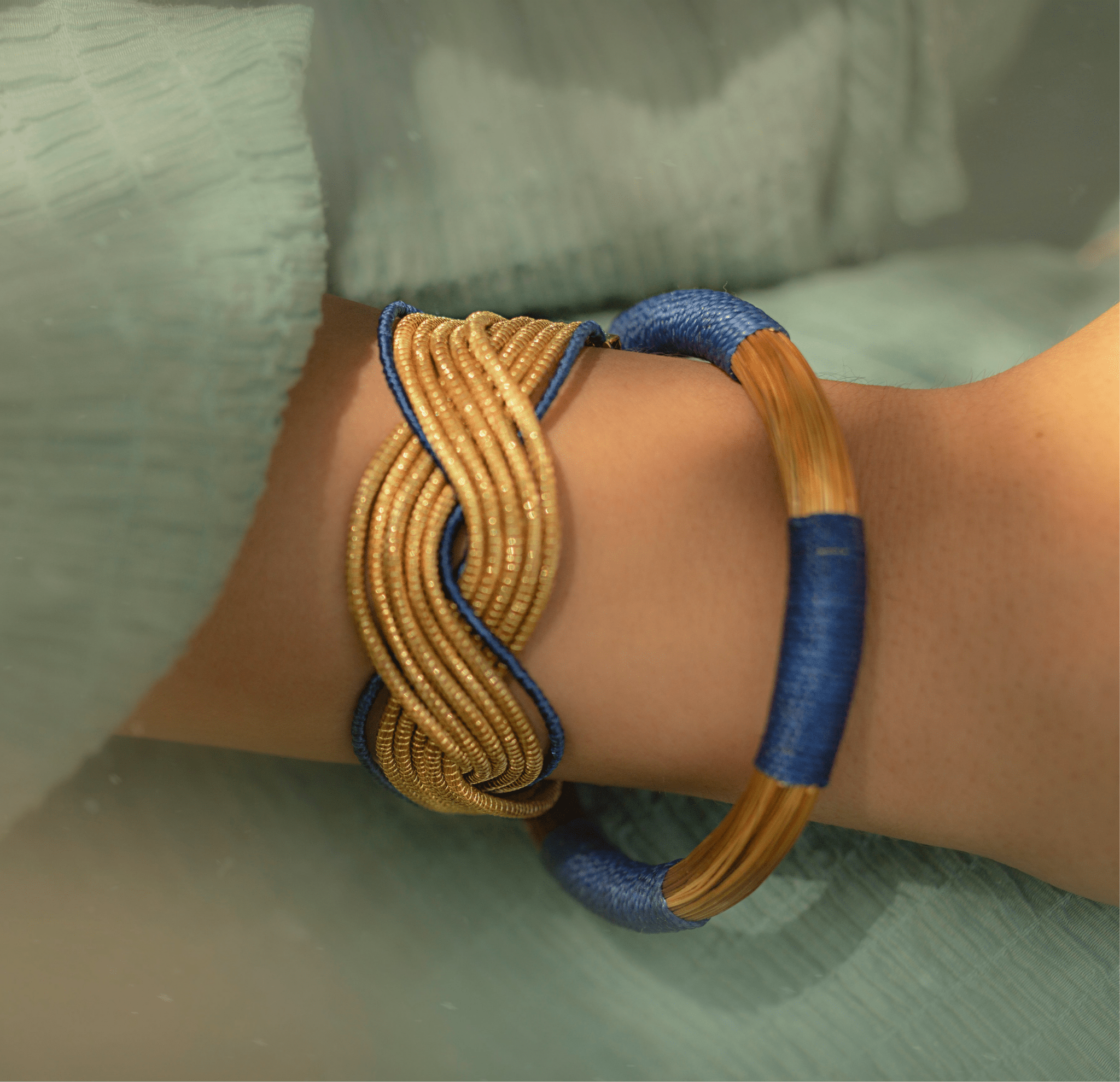 Armreif Lírio – Handgemachtes Unikat aus Capim Dourado | Online kaufen bei Capido Shop