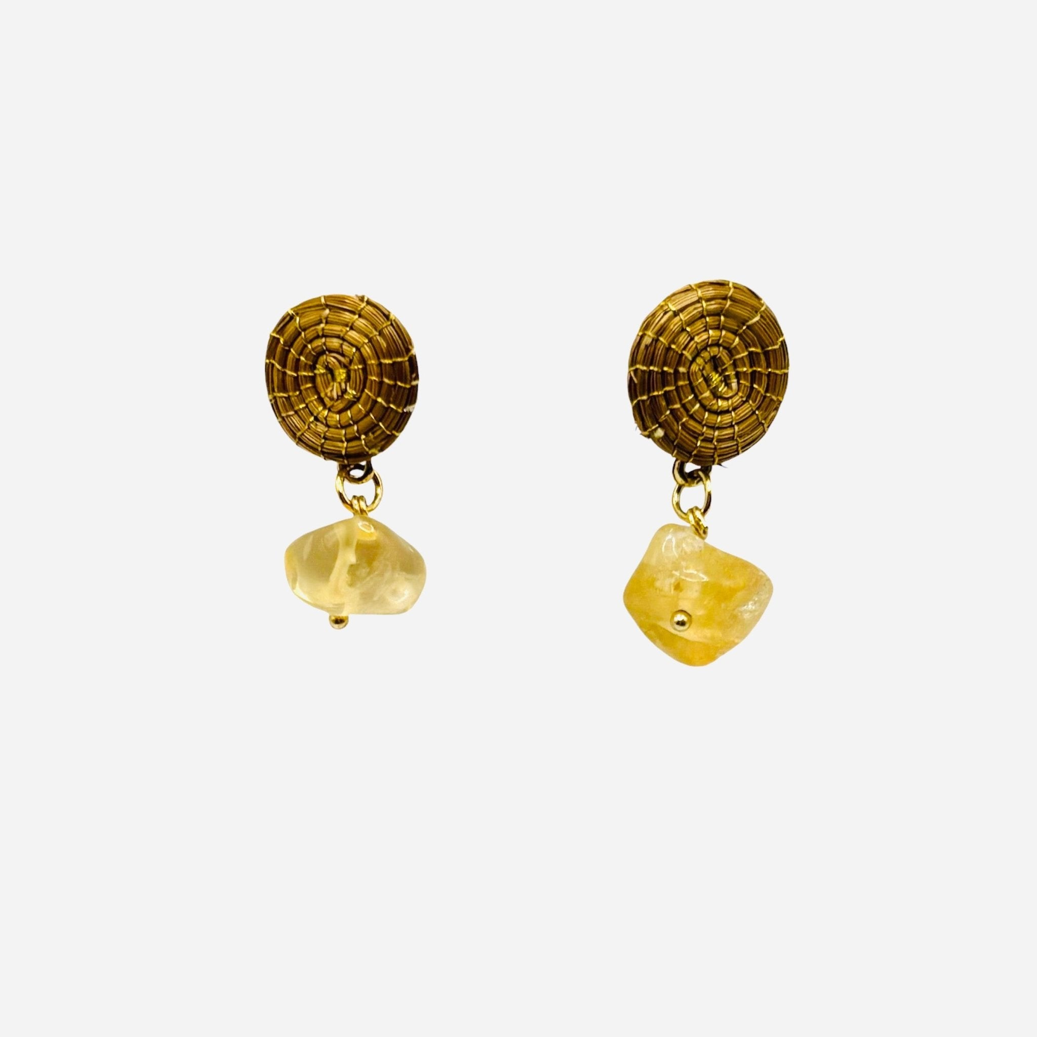 Ohrringe Paranaguá – Handgemachtes Unikat aus Capim Dourado | Online kaufen bei Capido Shop