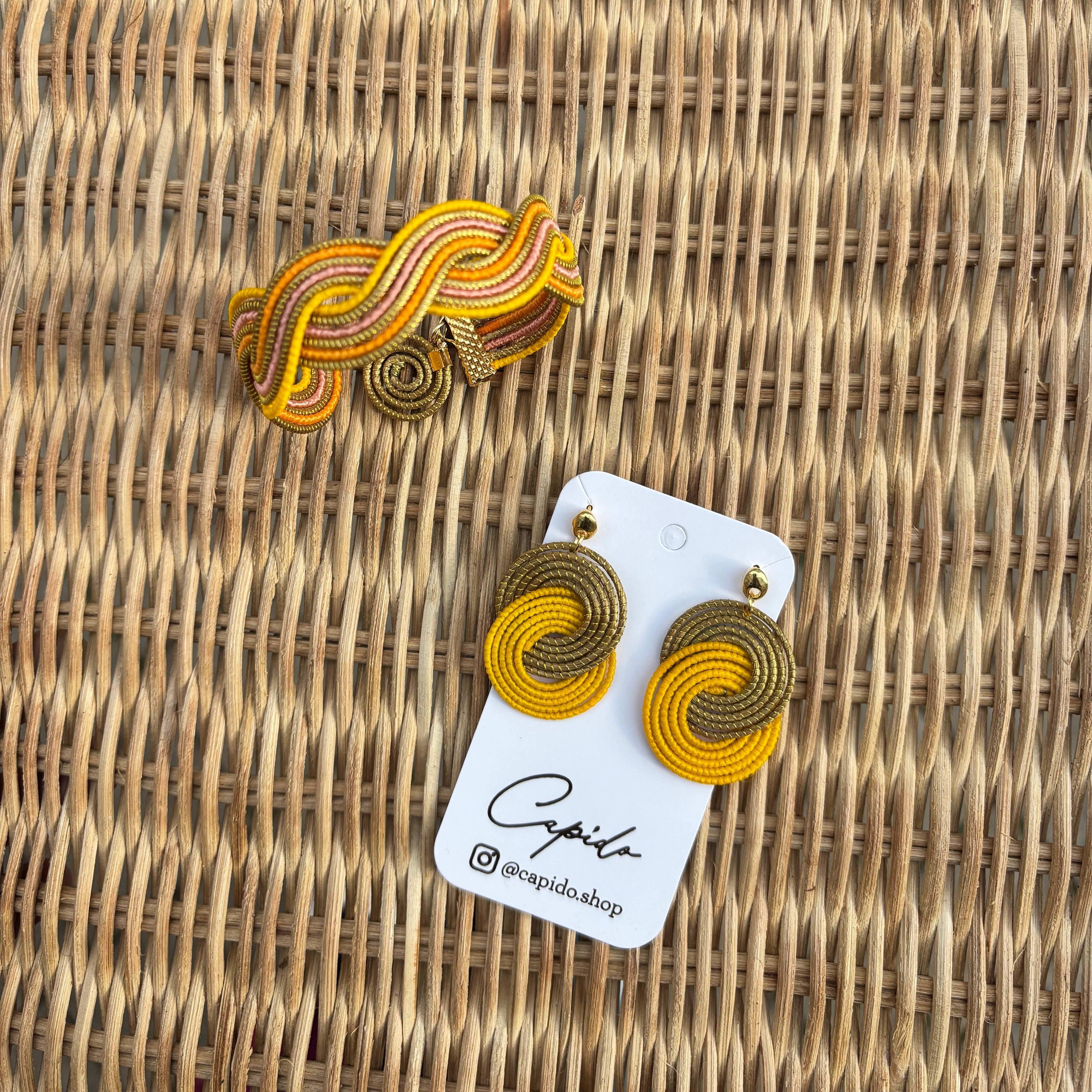 Ohrringe Tainha – Handgemachtes Unikat aus Capim Dourado | Online kaufen bei Capido Shop