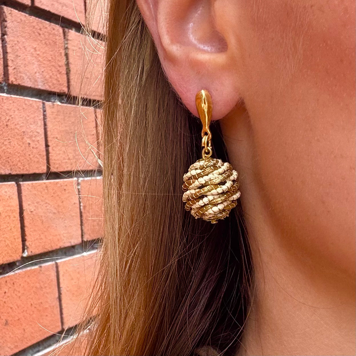 Ohrringe Jasmin – Handgemachtes Unikat aus Capim Dourado | Online kaufen bei Capido Shop