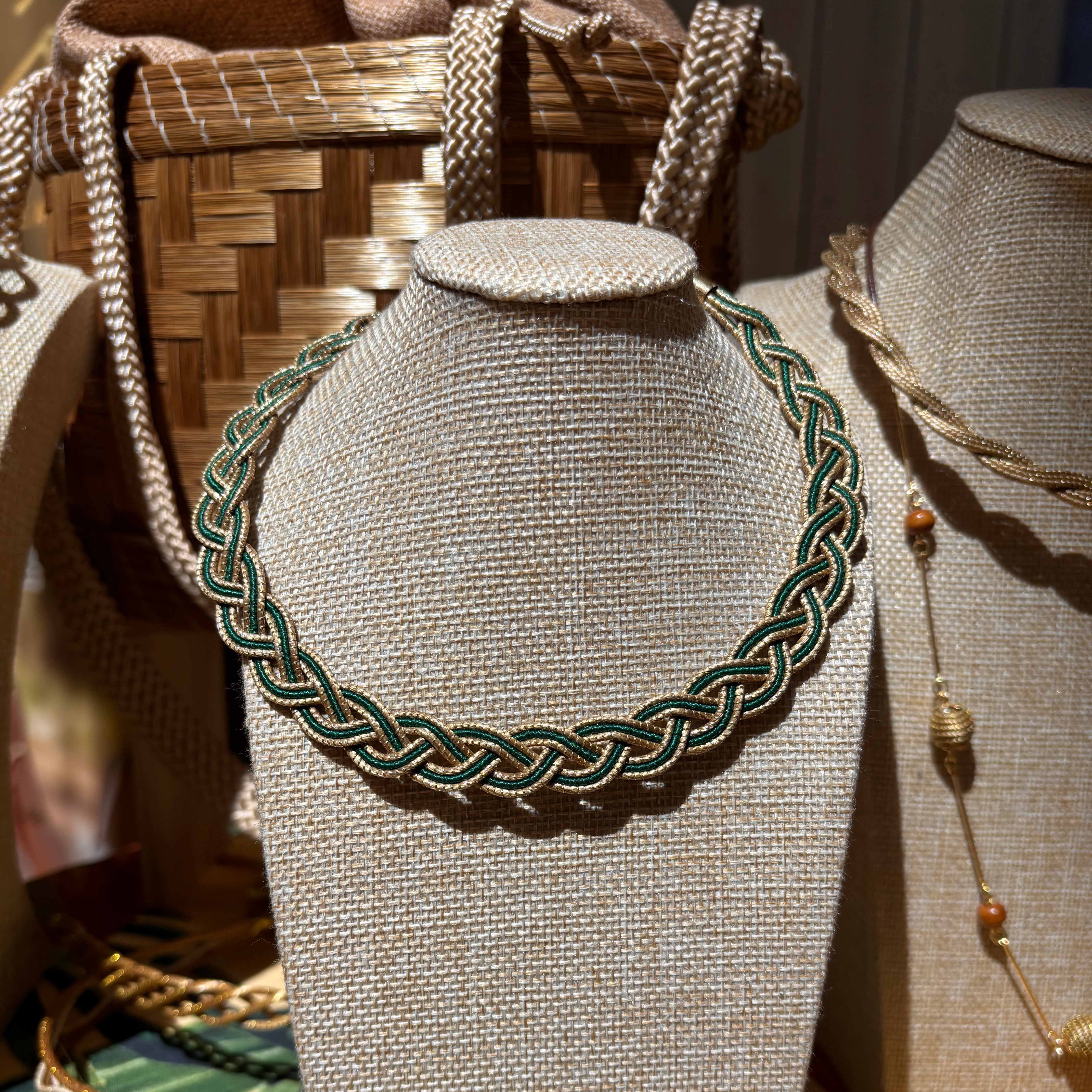 Kette Patua – Handgemachtes Unikat aus Capim Dourado | Online kaufen bei Capido Shop