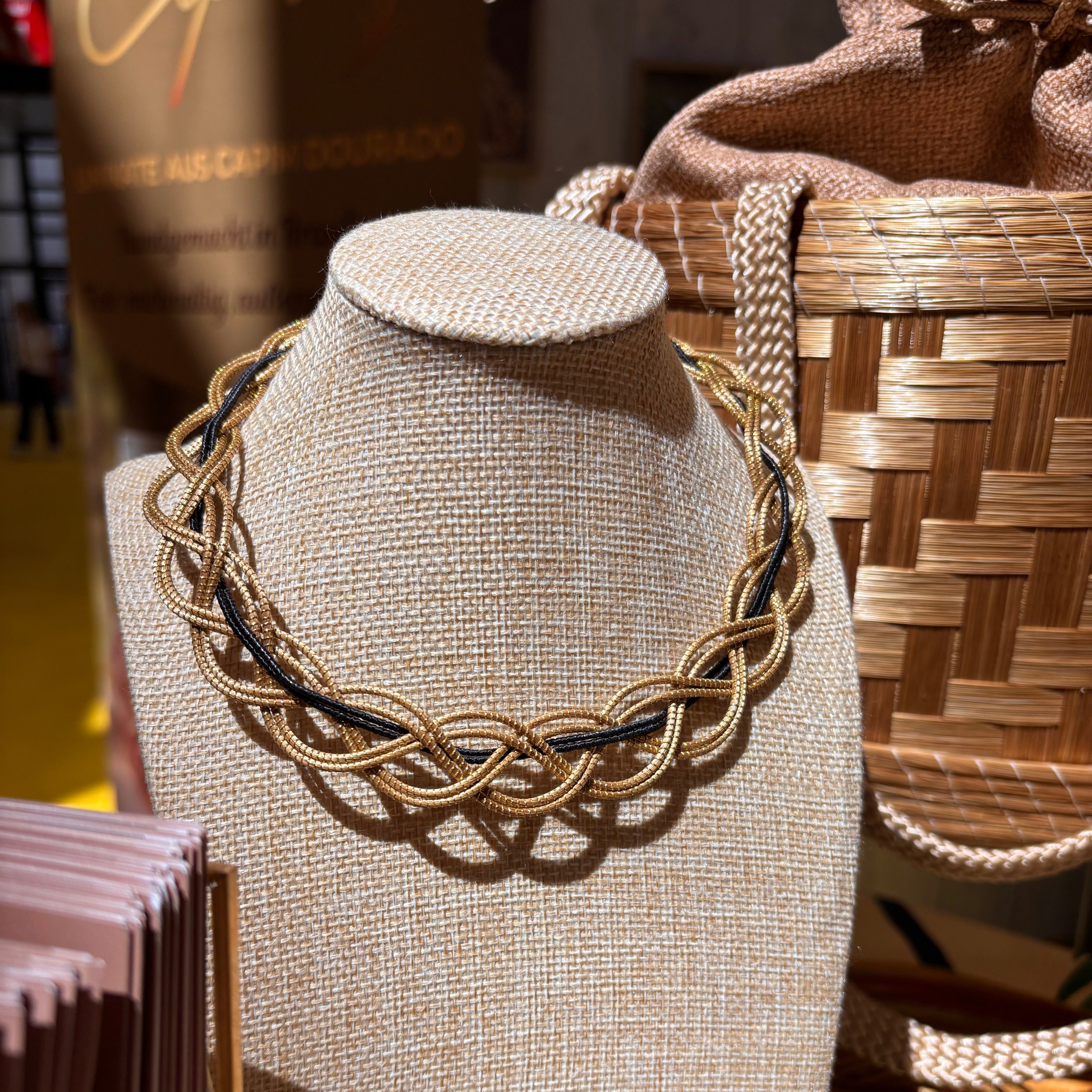 Kette Leila – Handgemachtes Unikat aus Capim Dourado | Online kaufen bei Capido Shop