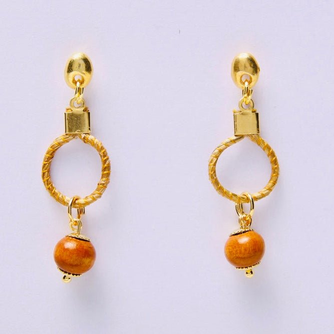 Ohrringe Pinheiro – Handgemachtes Unikat aus Capim Dourado | Online kaufen bei Capido Shop