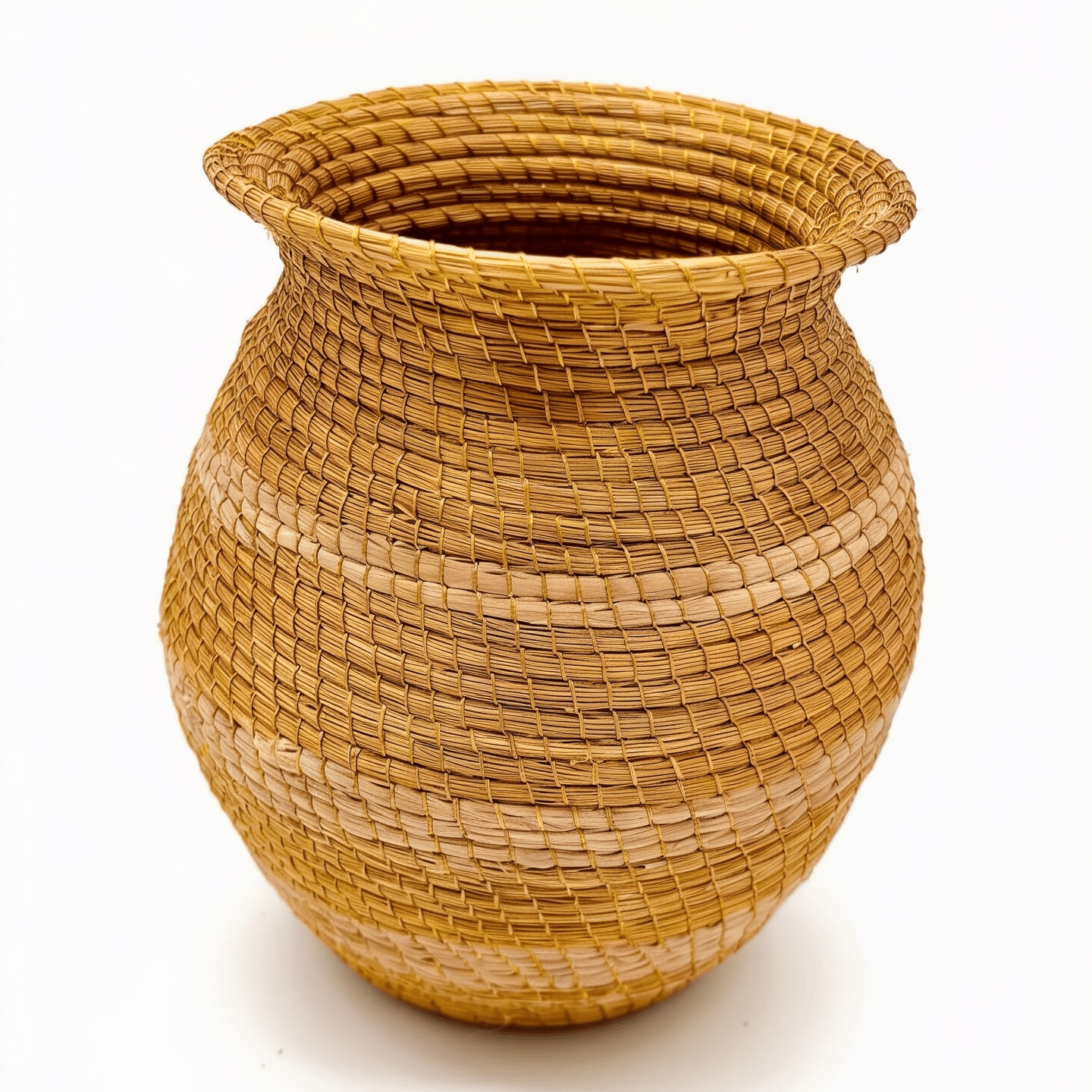 Vase Juveve – Handgemachtes Unikat aus Capim Dourado | Online kaufen bei Capido Shop